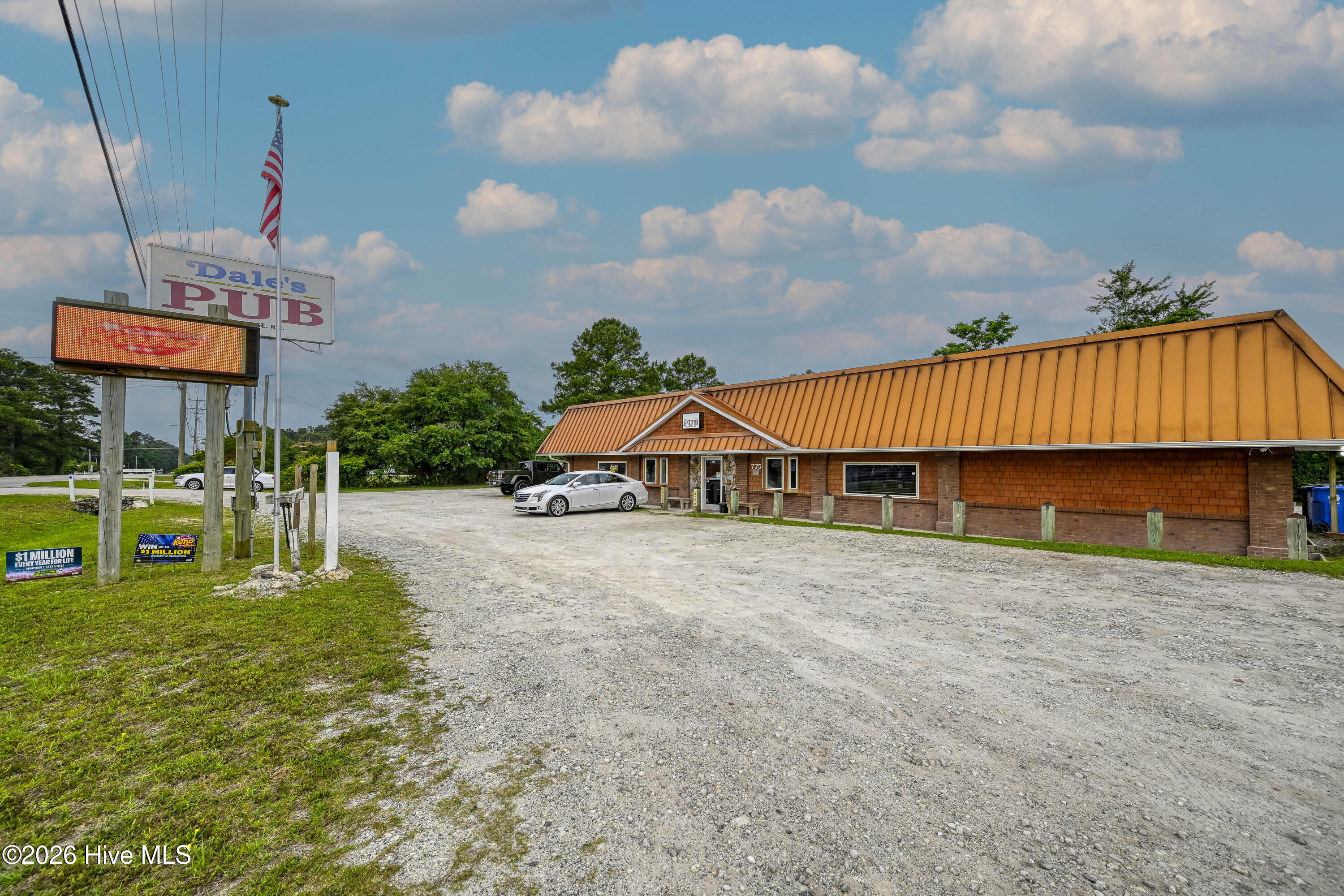 775 E Ocean Road,Holly Ridge