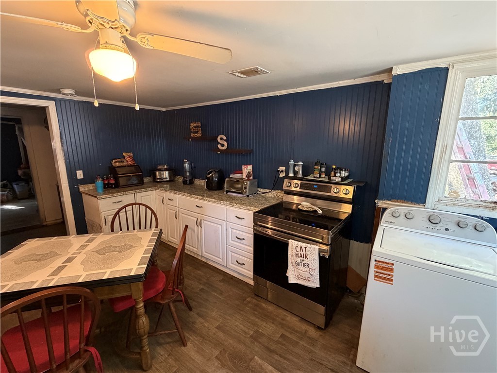 Homes for sale in Savannah, GA | 321 Dennis St, Savannah, GA 31406 | MLS# SA359968