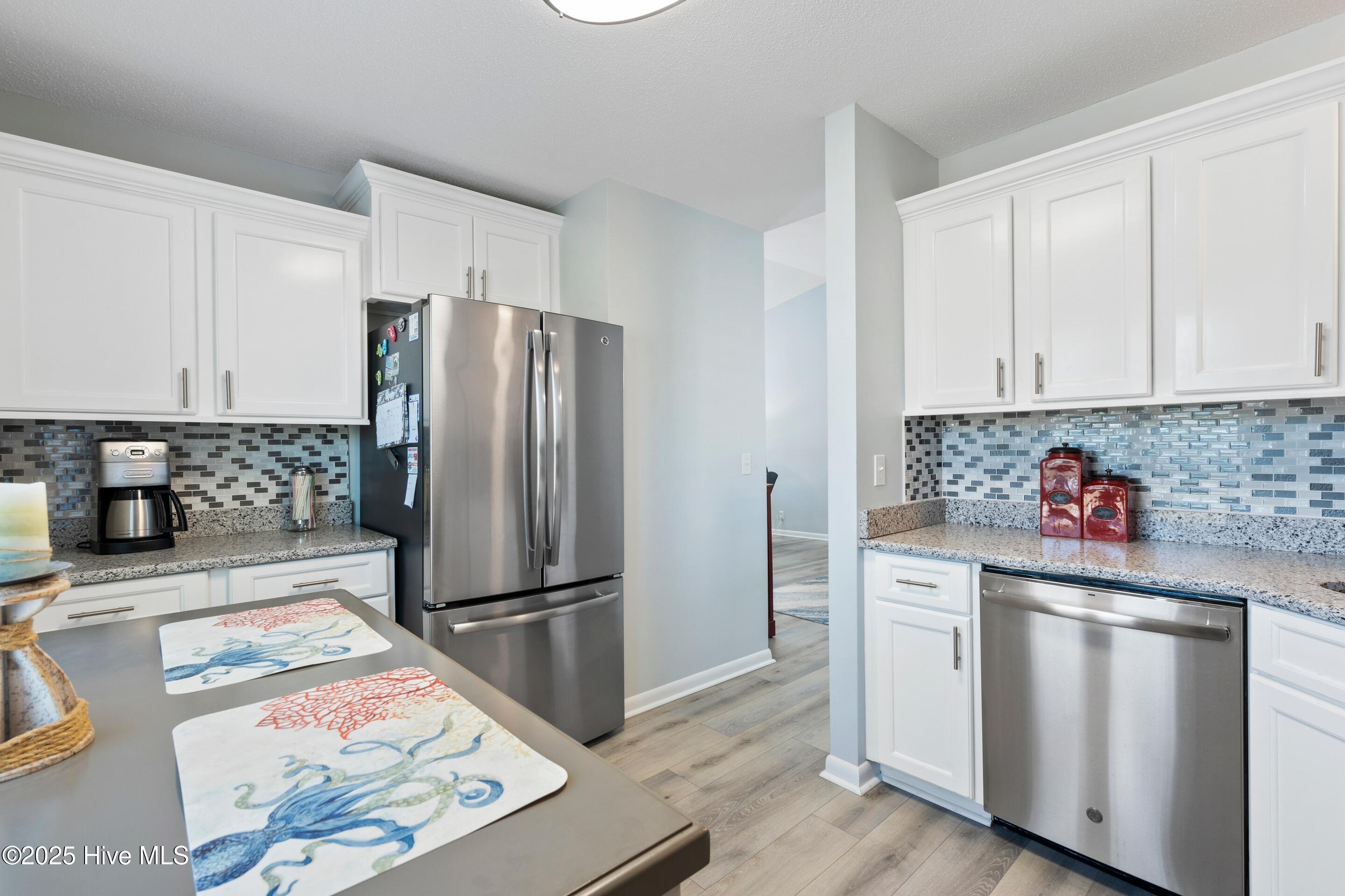 100541347 | Photo 15