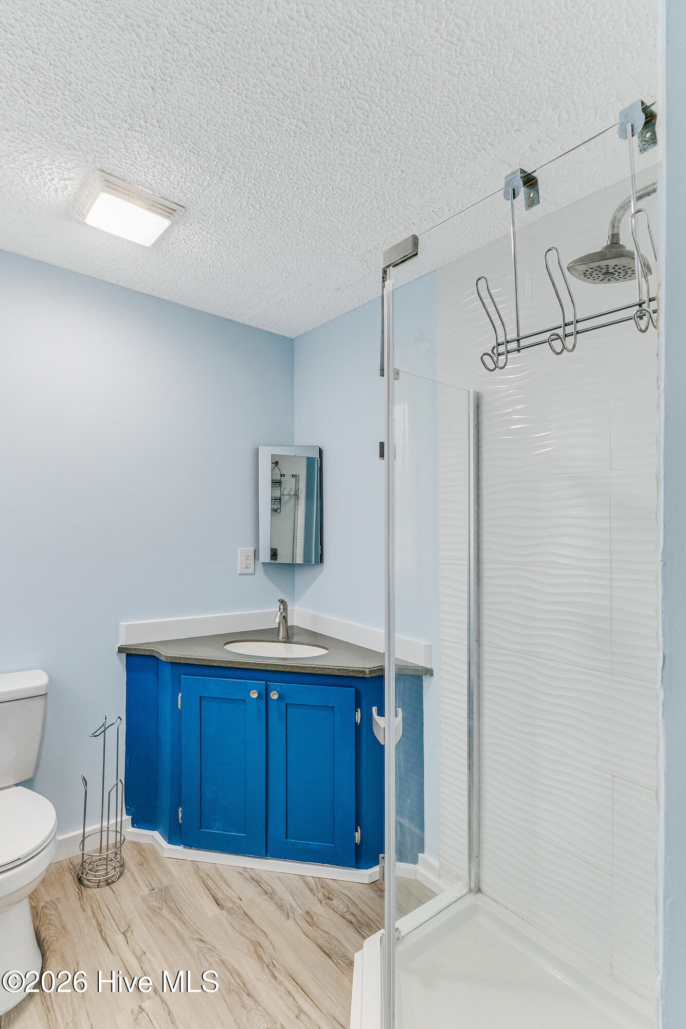 100560592 | Photo 27