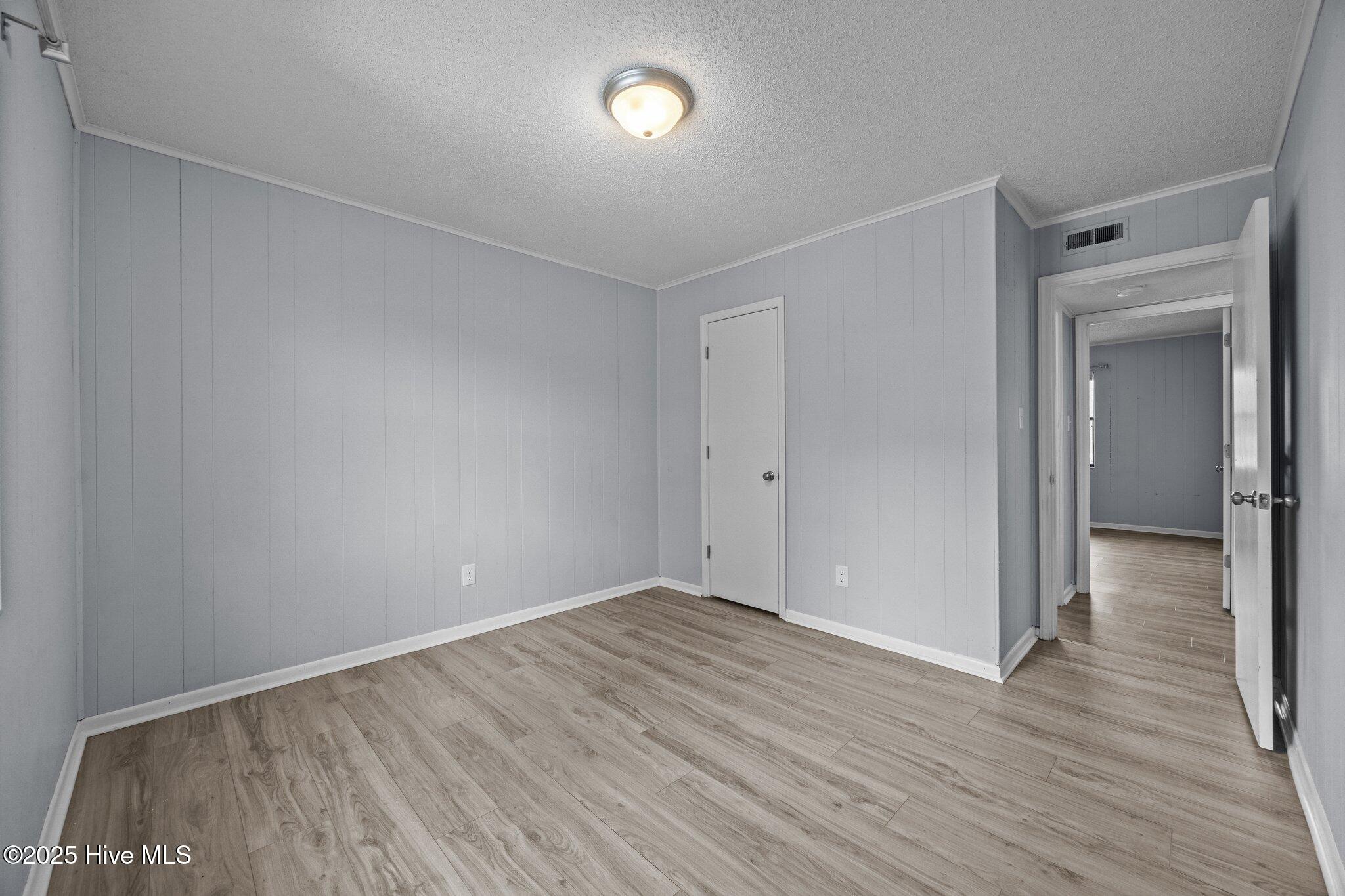 100542477 | Photo 10