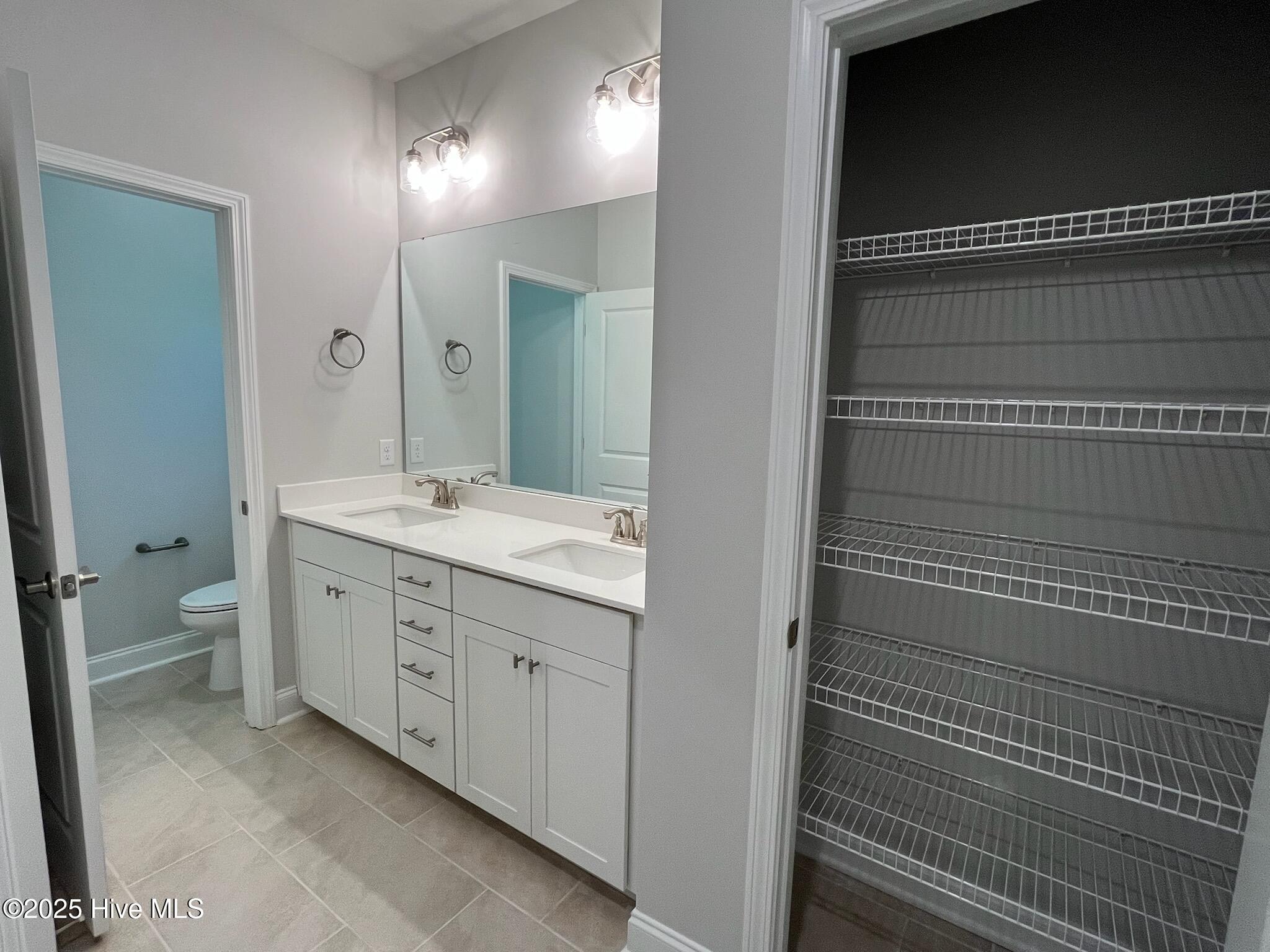 100518408 | Photo 20