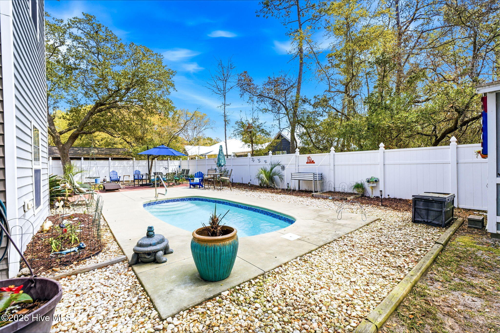 100565063 | Photo 56