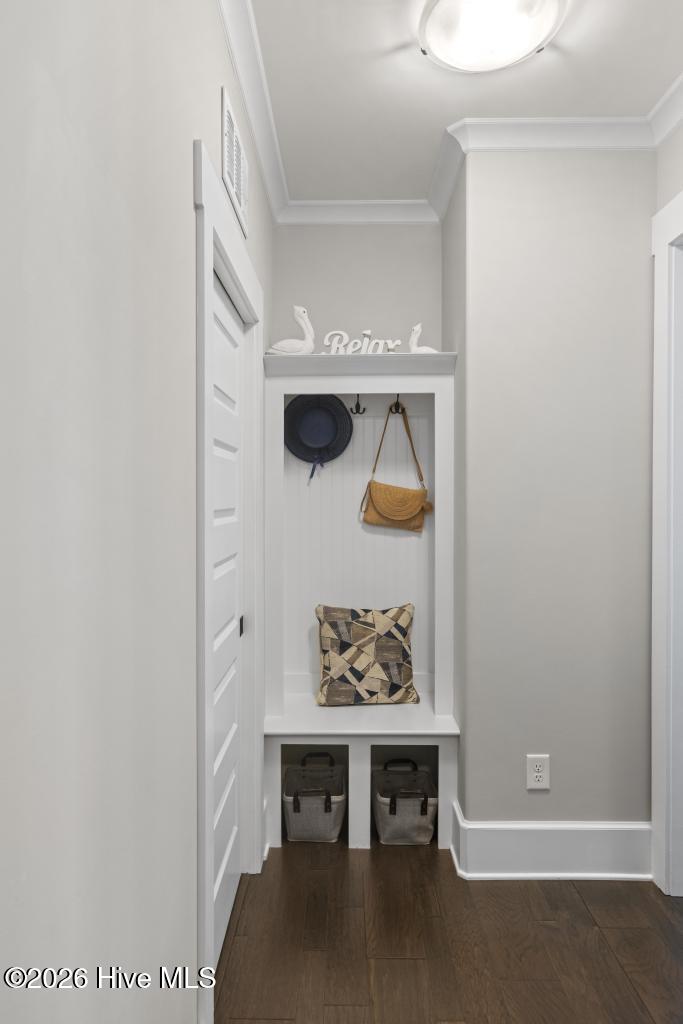 100558898 | Photo 29