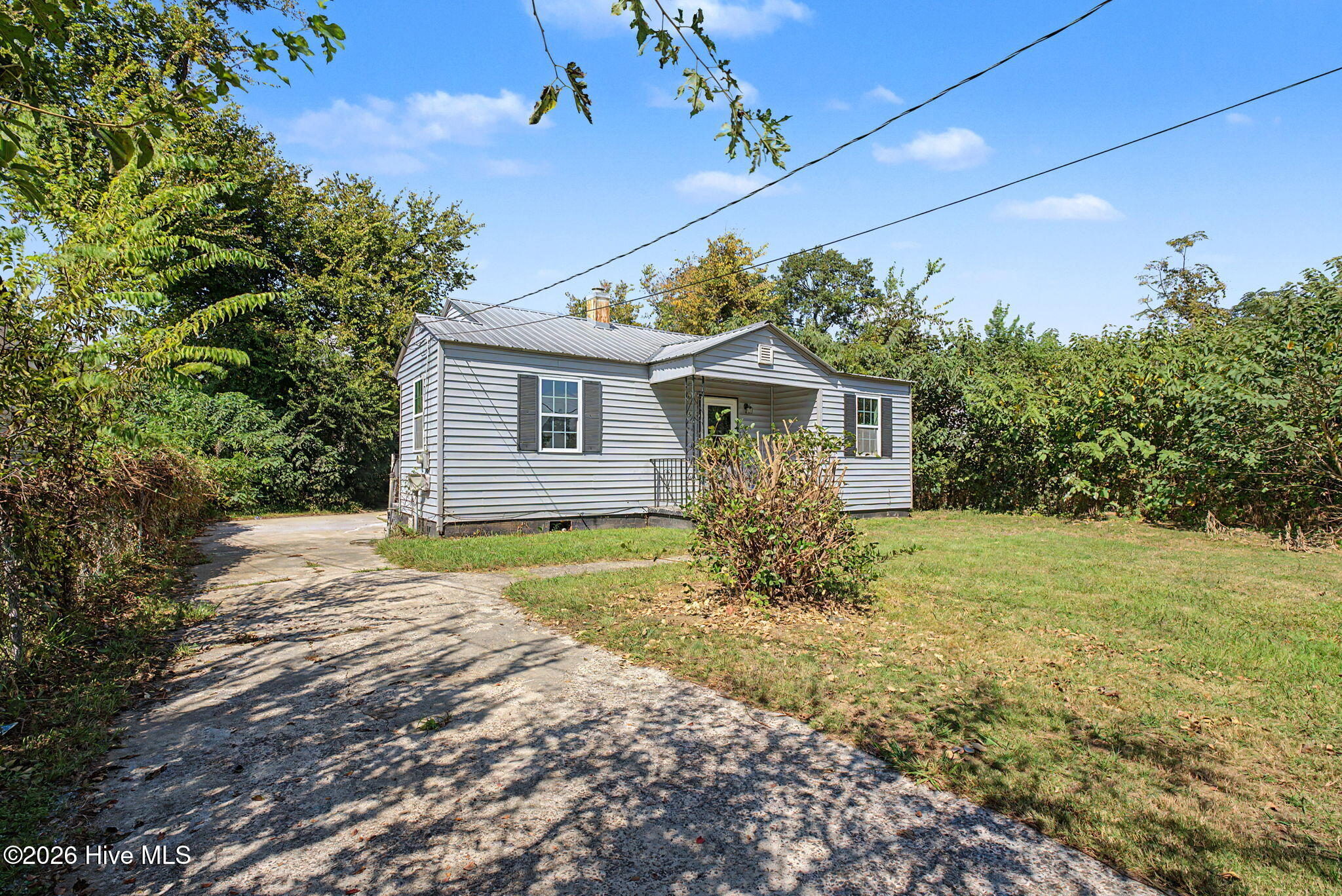 Photo 3 of Single family home for sale at 825 Sibley St, Augusta, GA 30901 | MLS# 100608920 | Listing updated on 2026-10-08