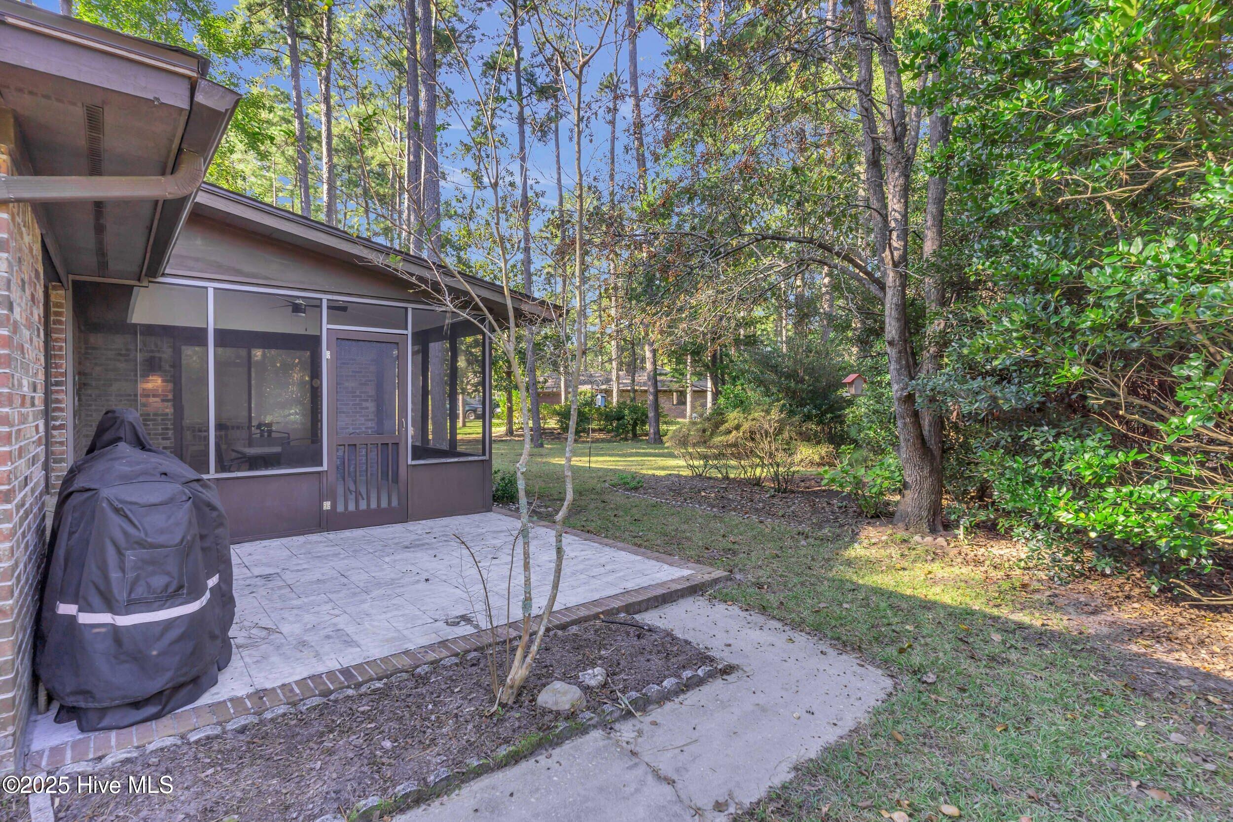 100538060 | Photo 33