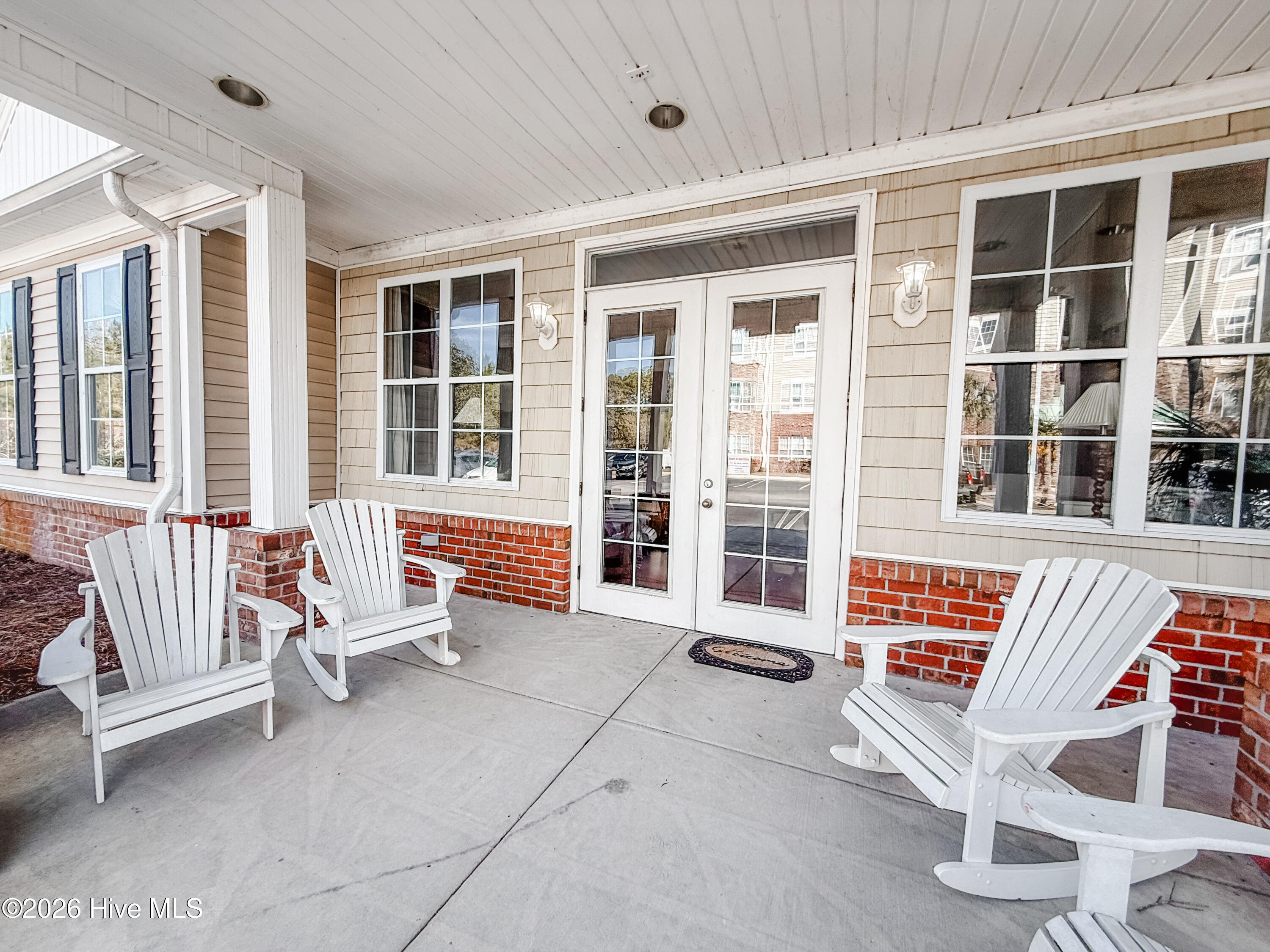 100554593 | Photo 35