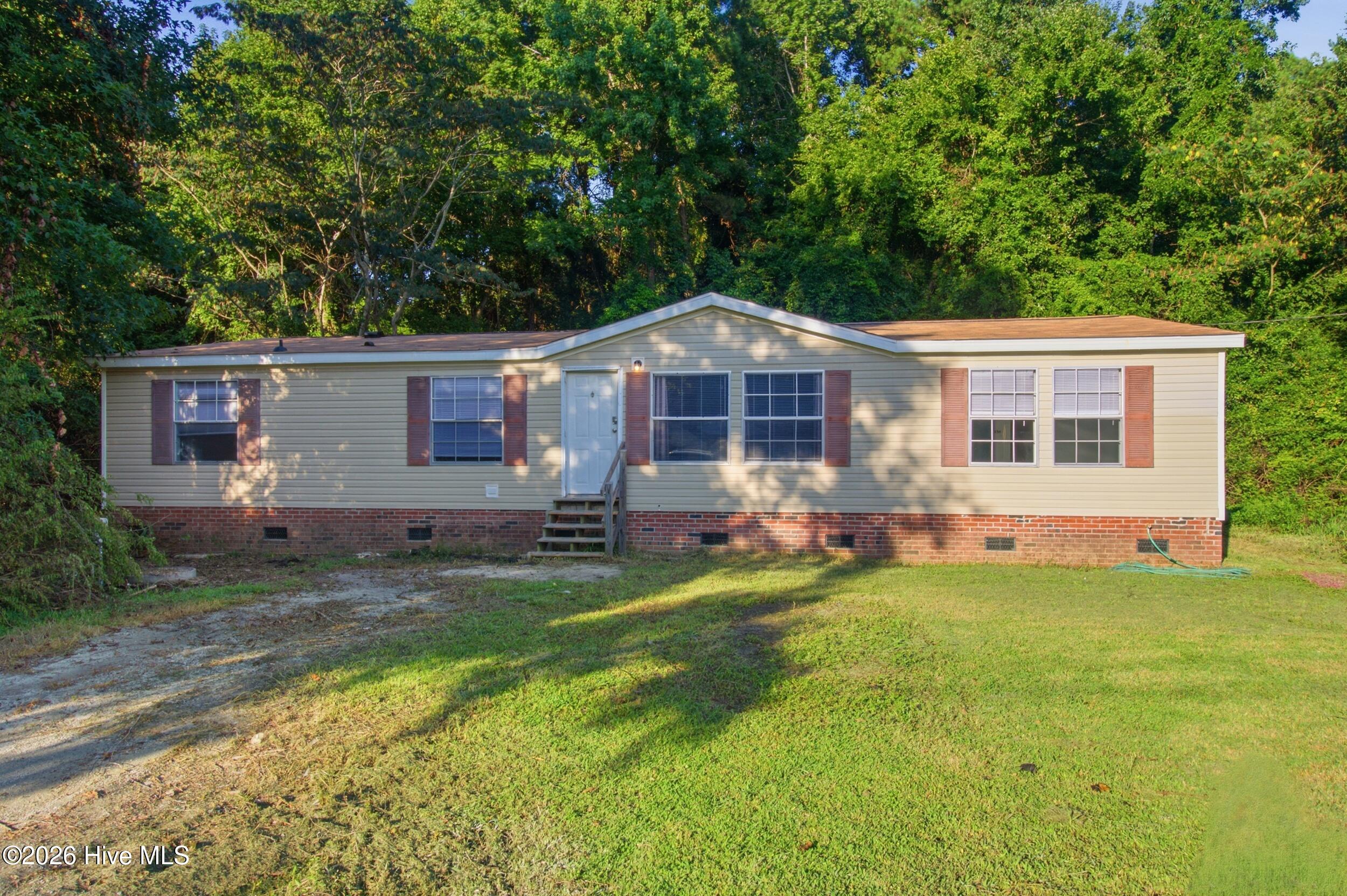 5520 County Line Road,New Bern