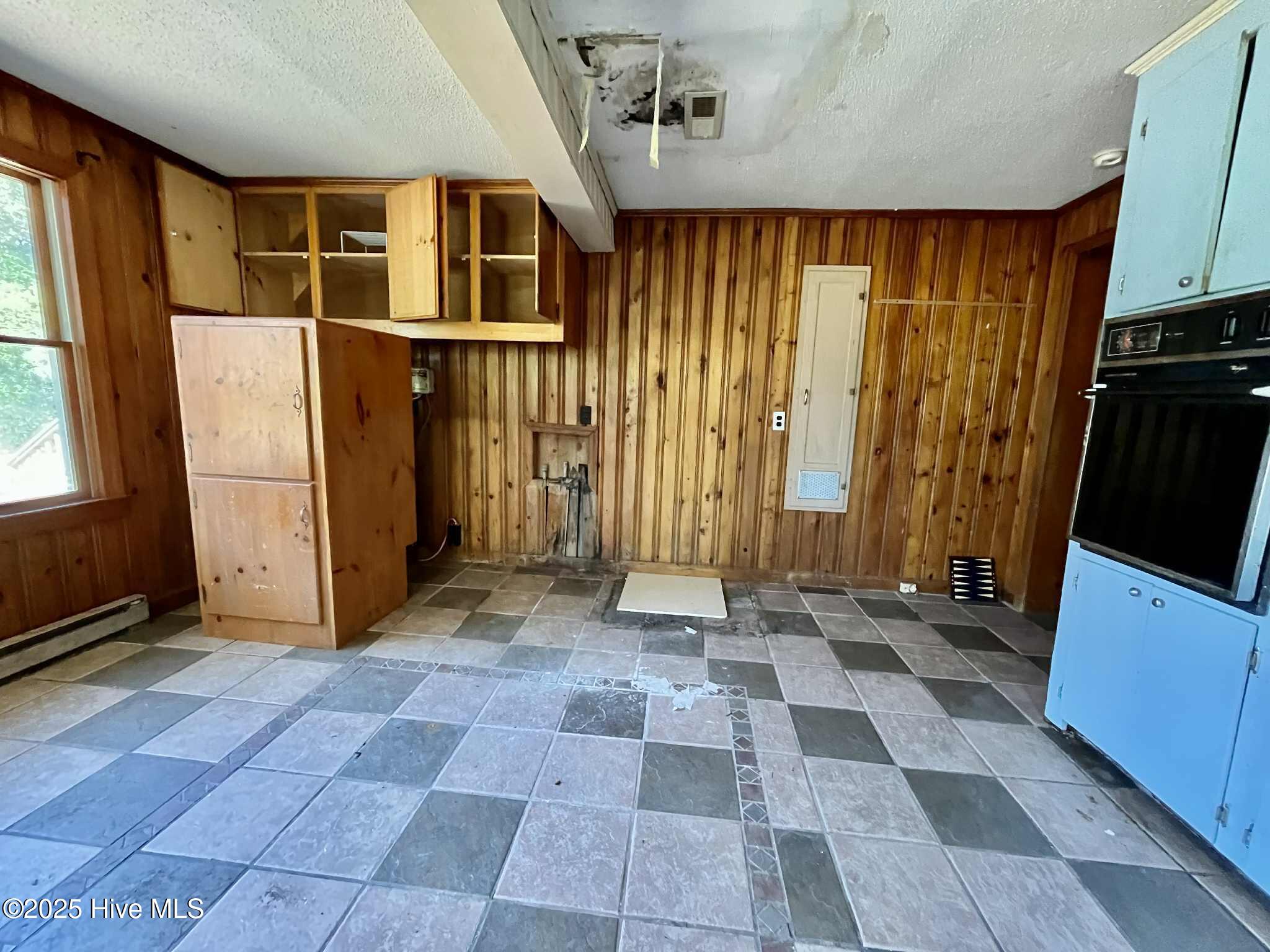 aecb9163-5549-4365-b9cb-fdf6b4e2e466