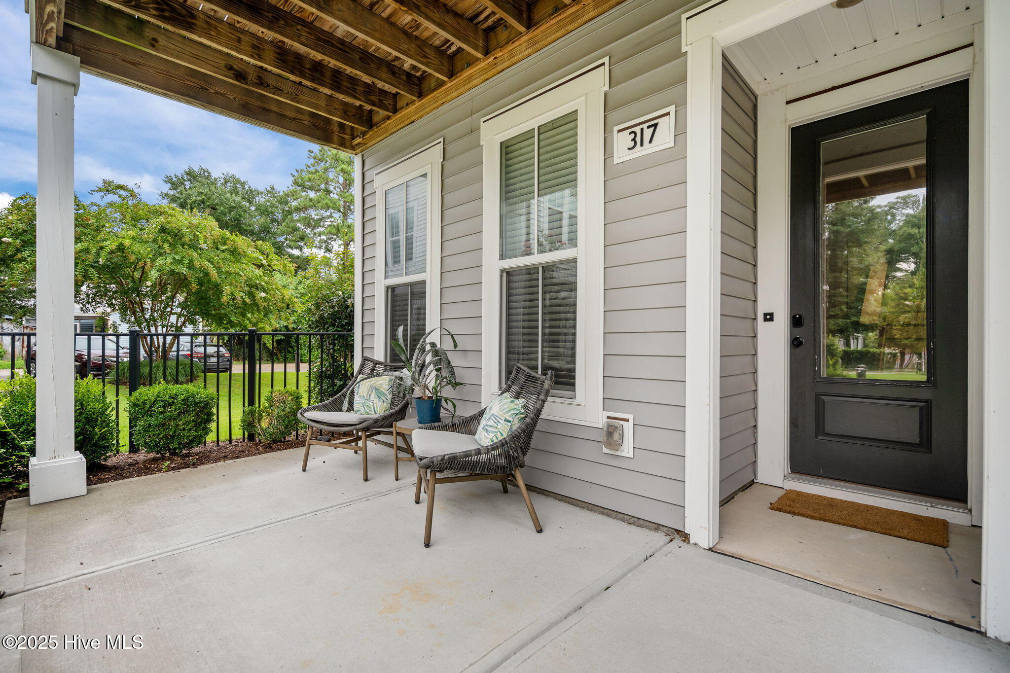 317 Hendrix Lane, Wilmington, NC 28401 – photo 8: 23-web-or-mls-DSC08519