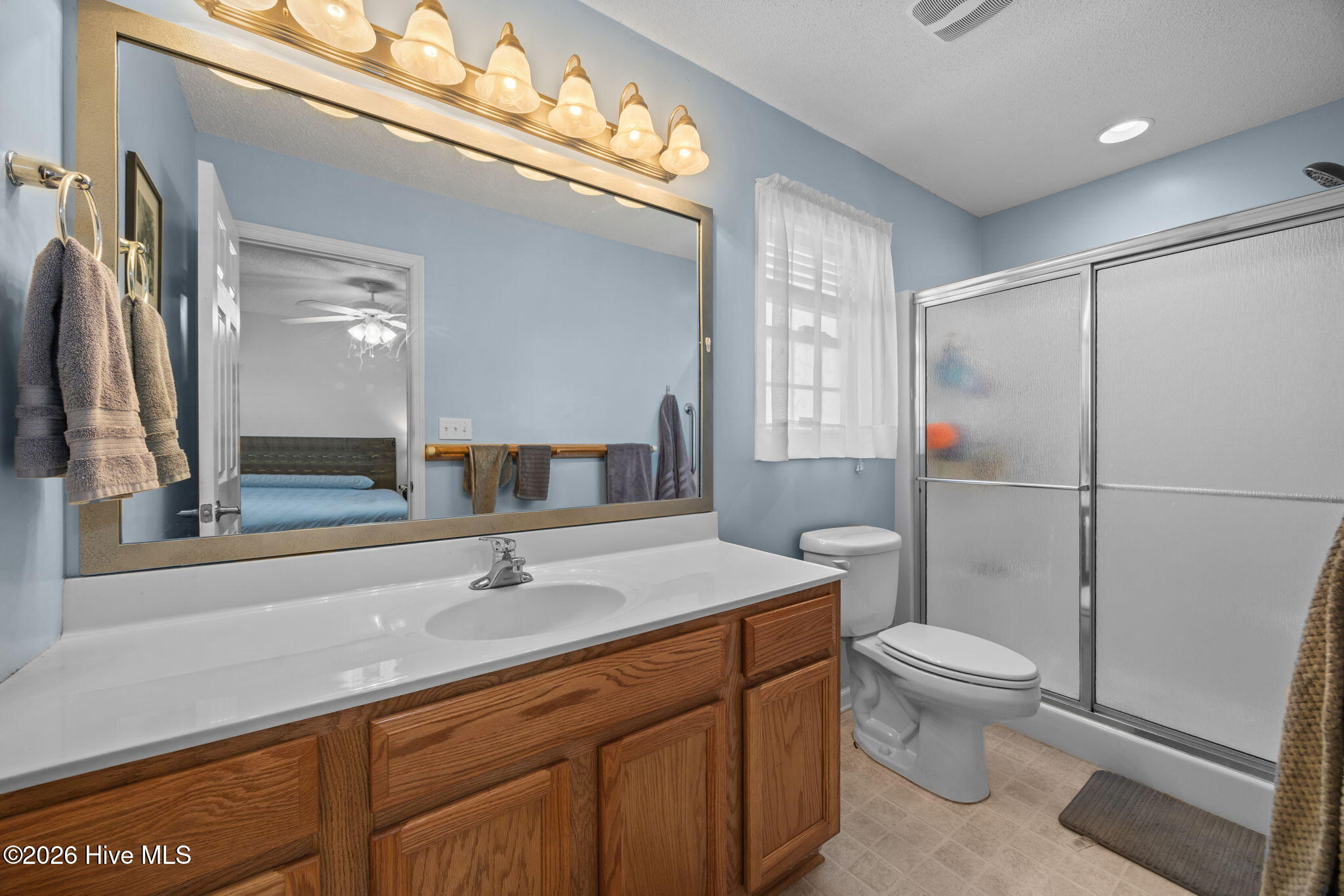 100554153 | Photo 29