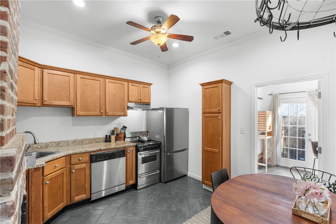 108 W Duffy Lane, Savannah, GA, 31401