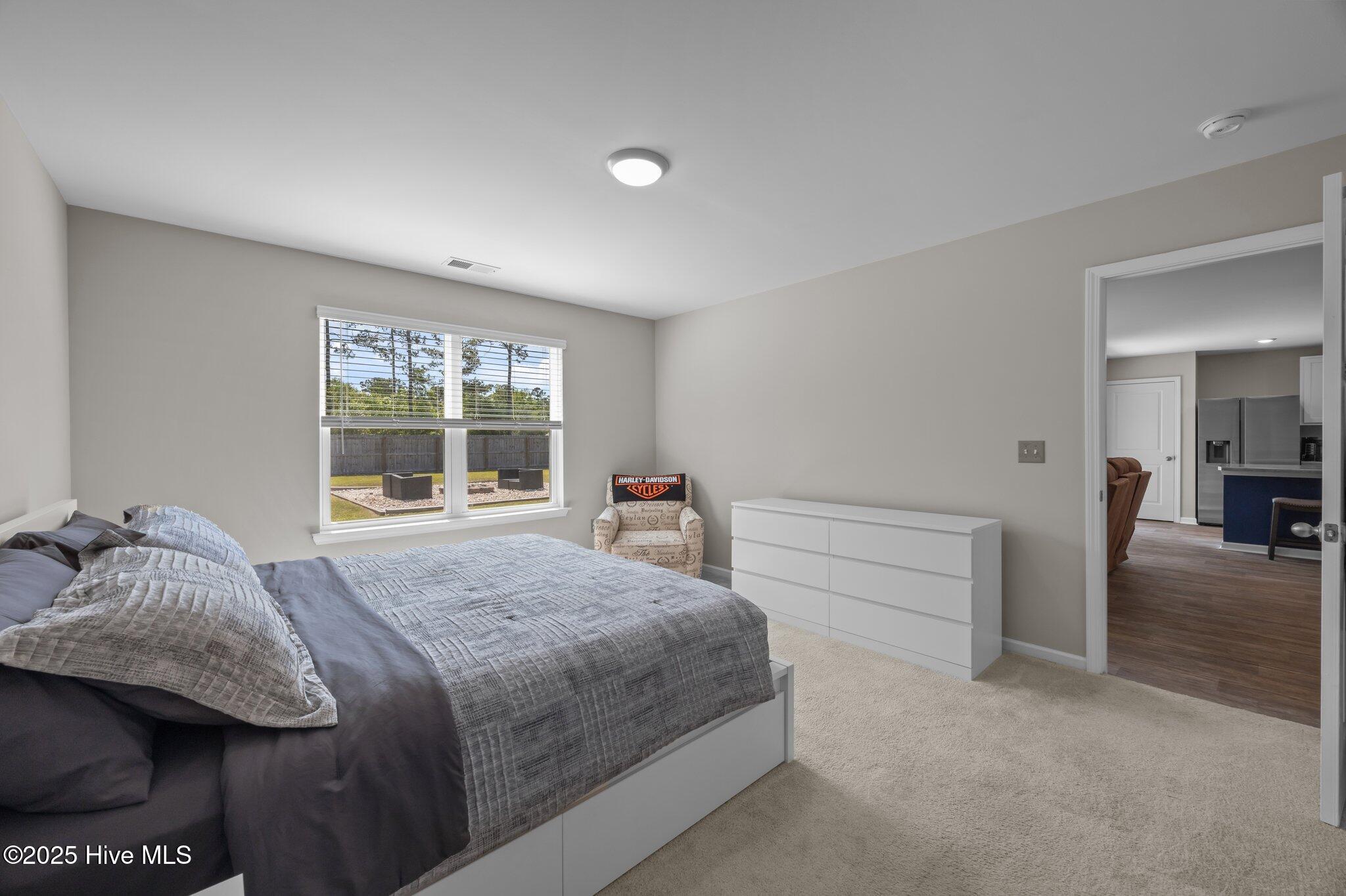 100538089 | Photo 17