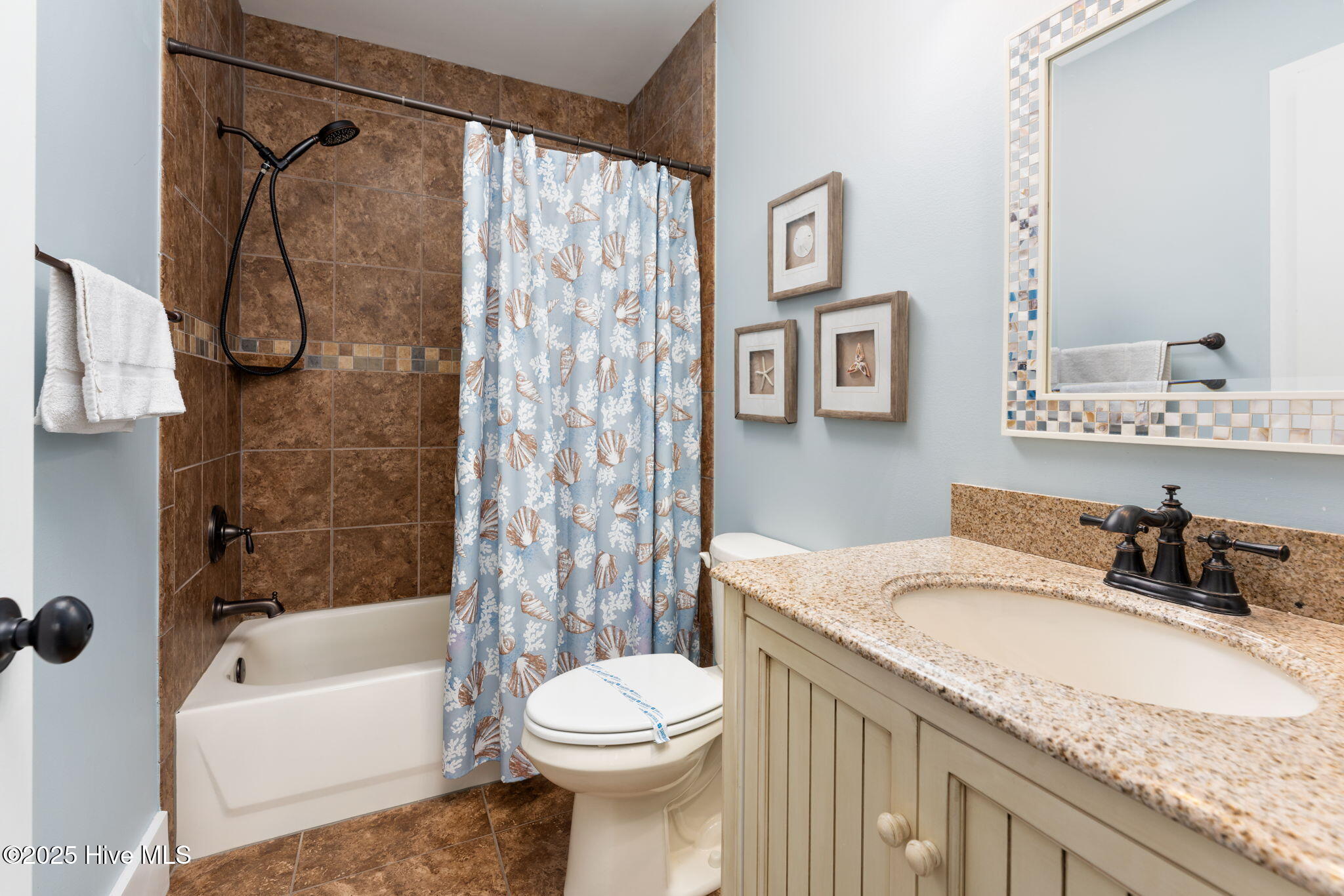 100537095 | Photo 49