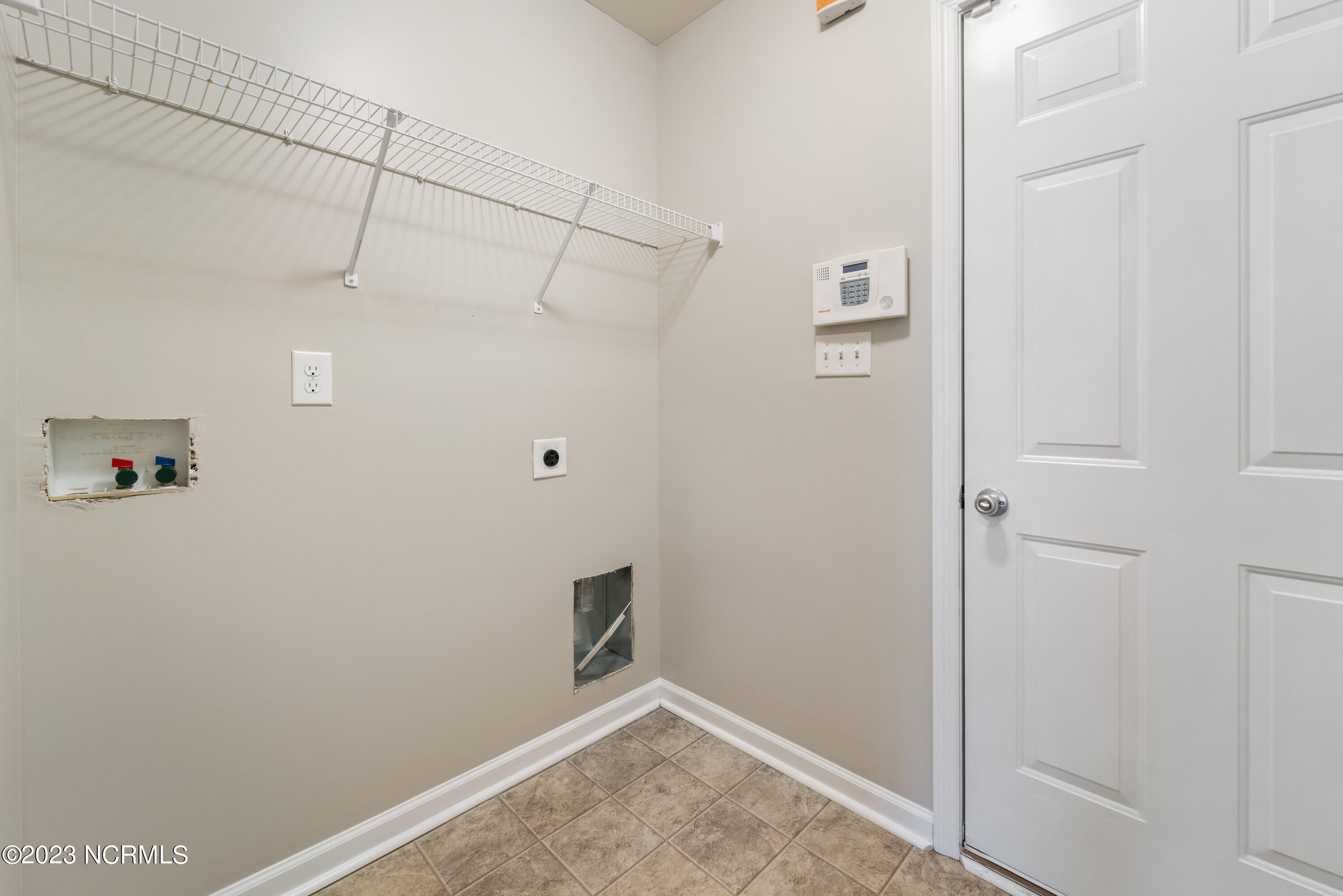 100564586 | Photo 10