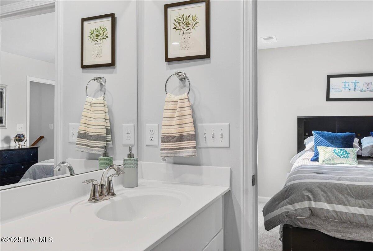 100542470 | Photo 29