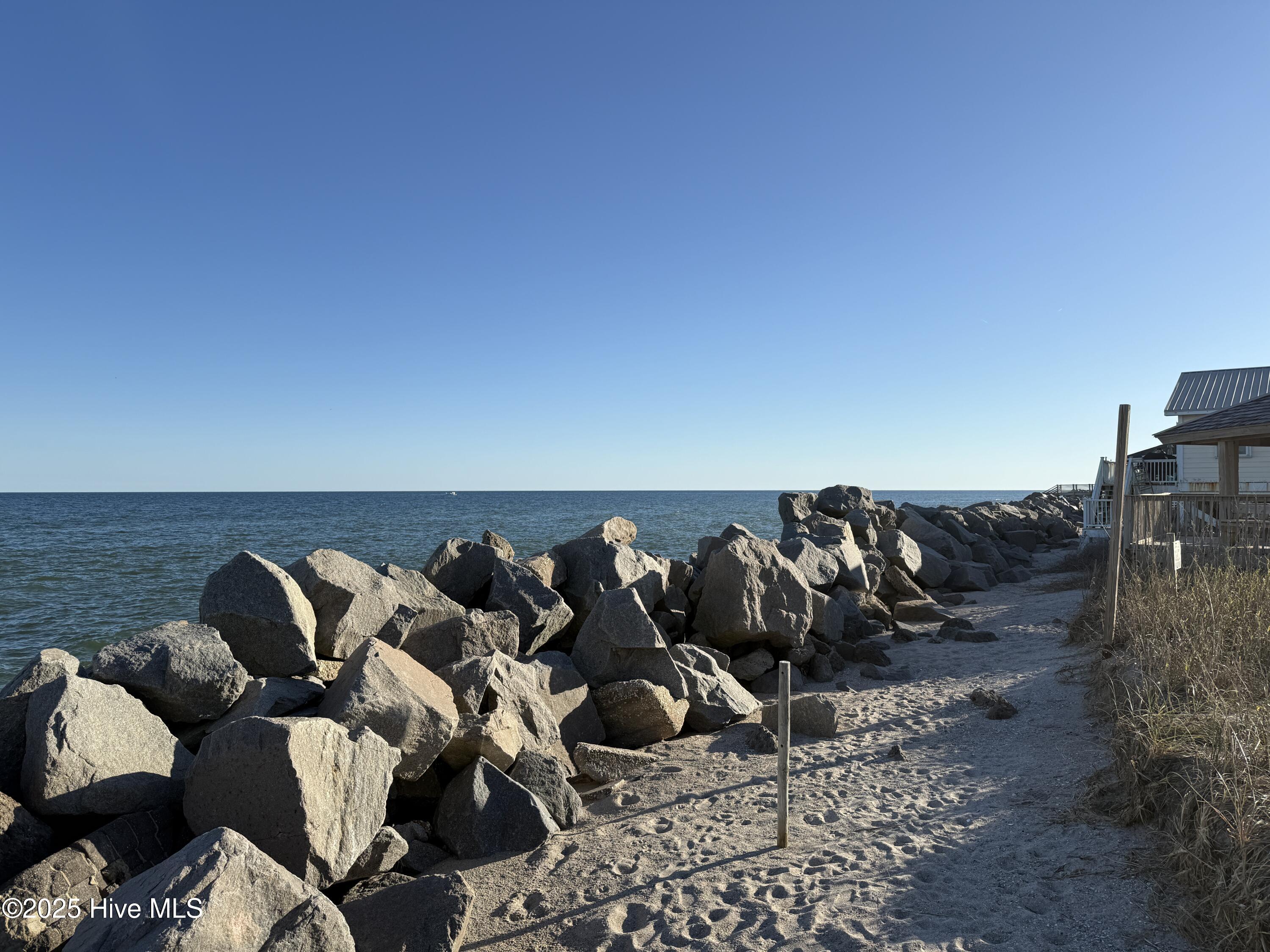 100542609 | Photo 31