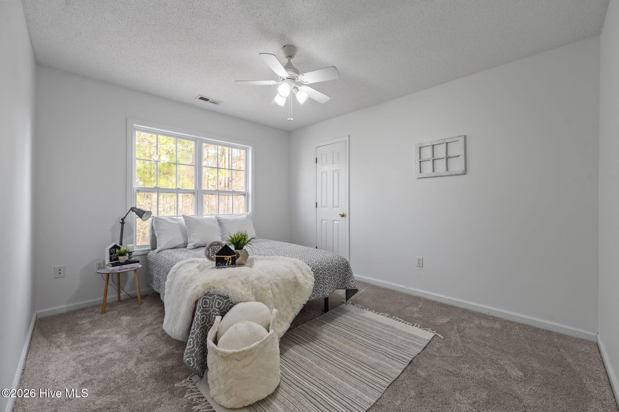 100547961 | Photo 29