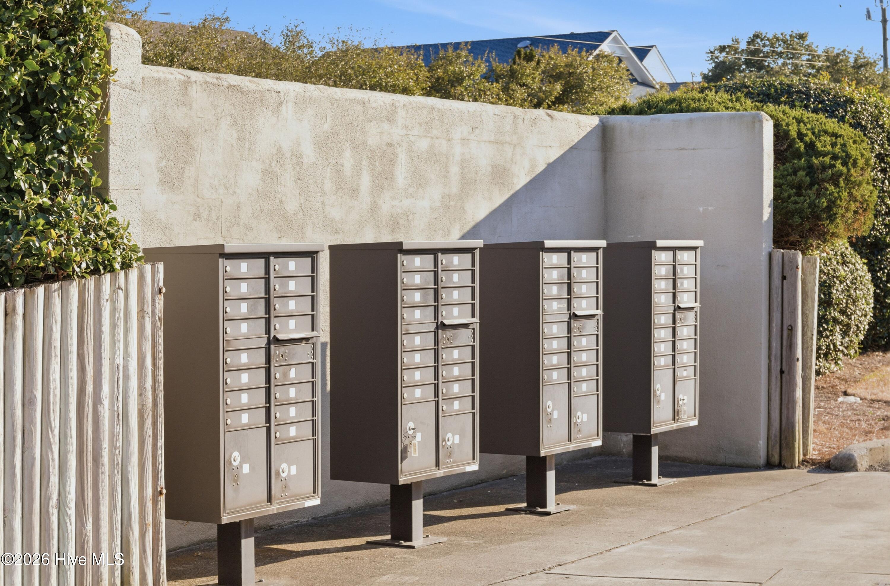 100549677 | Photo 62