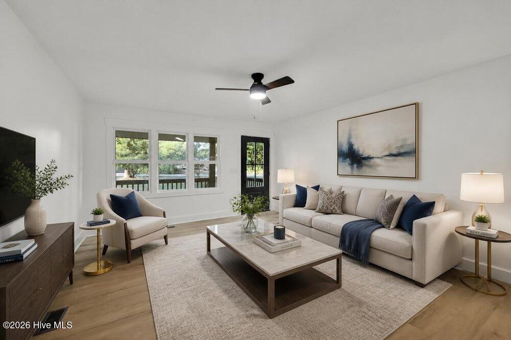 Photo 3 of Single family home for sale at 2128 Yaupon Dr, Wilmington, NC 28401 | MLS# 100606474 | Listing updated on 2026-10-08