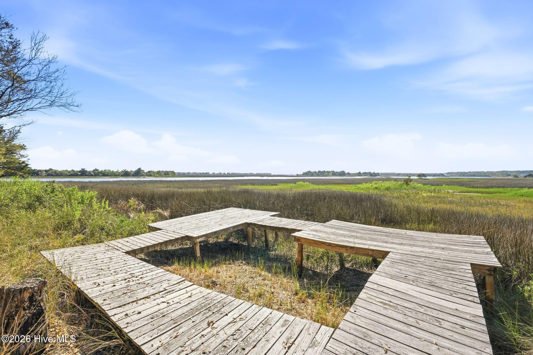 100565055 | Photo 62