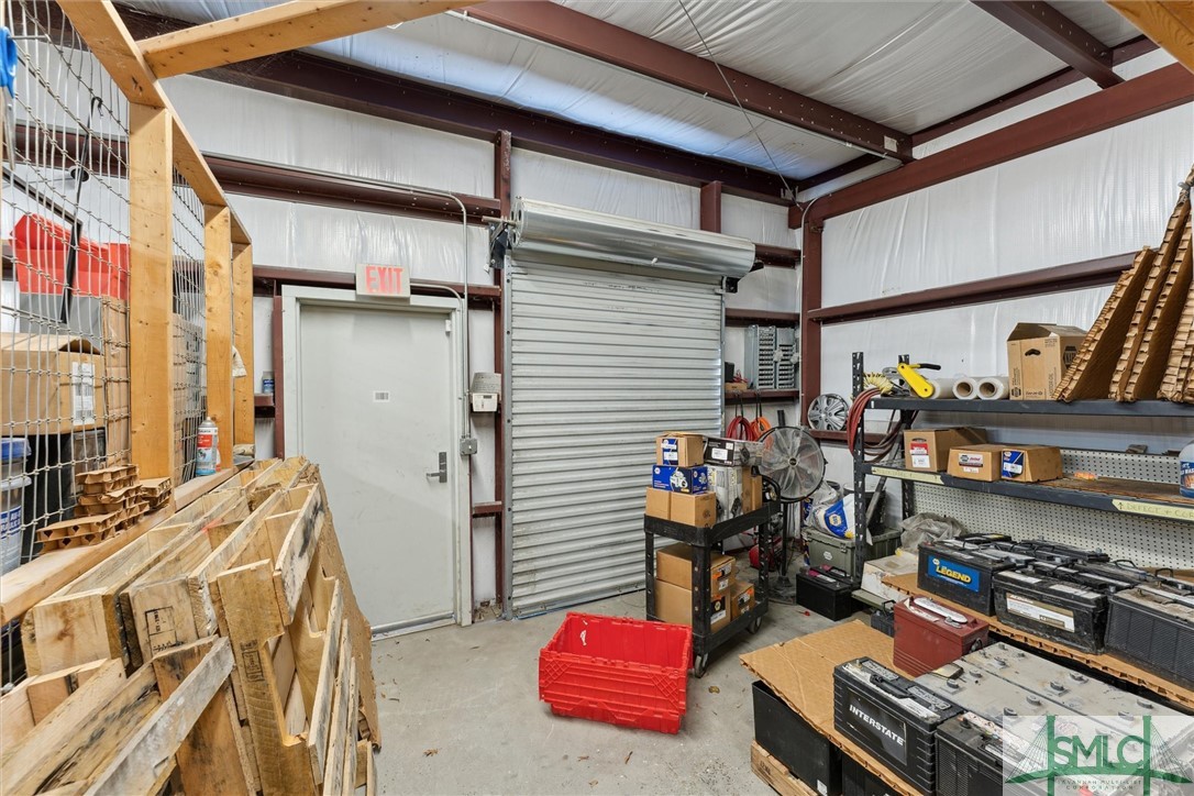 1564 Dean Forest Road, Savannah, GA, 31408