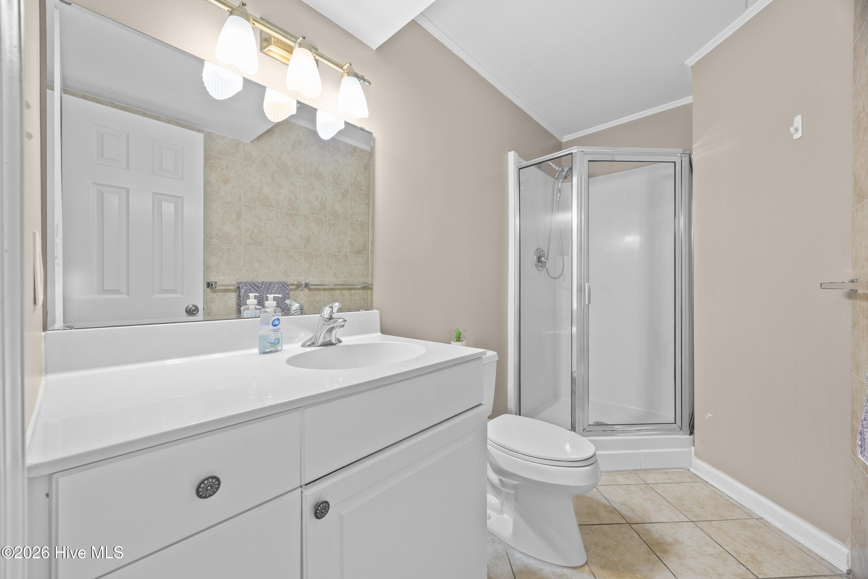 100564561 | Photo 16