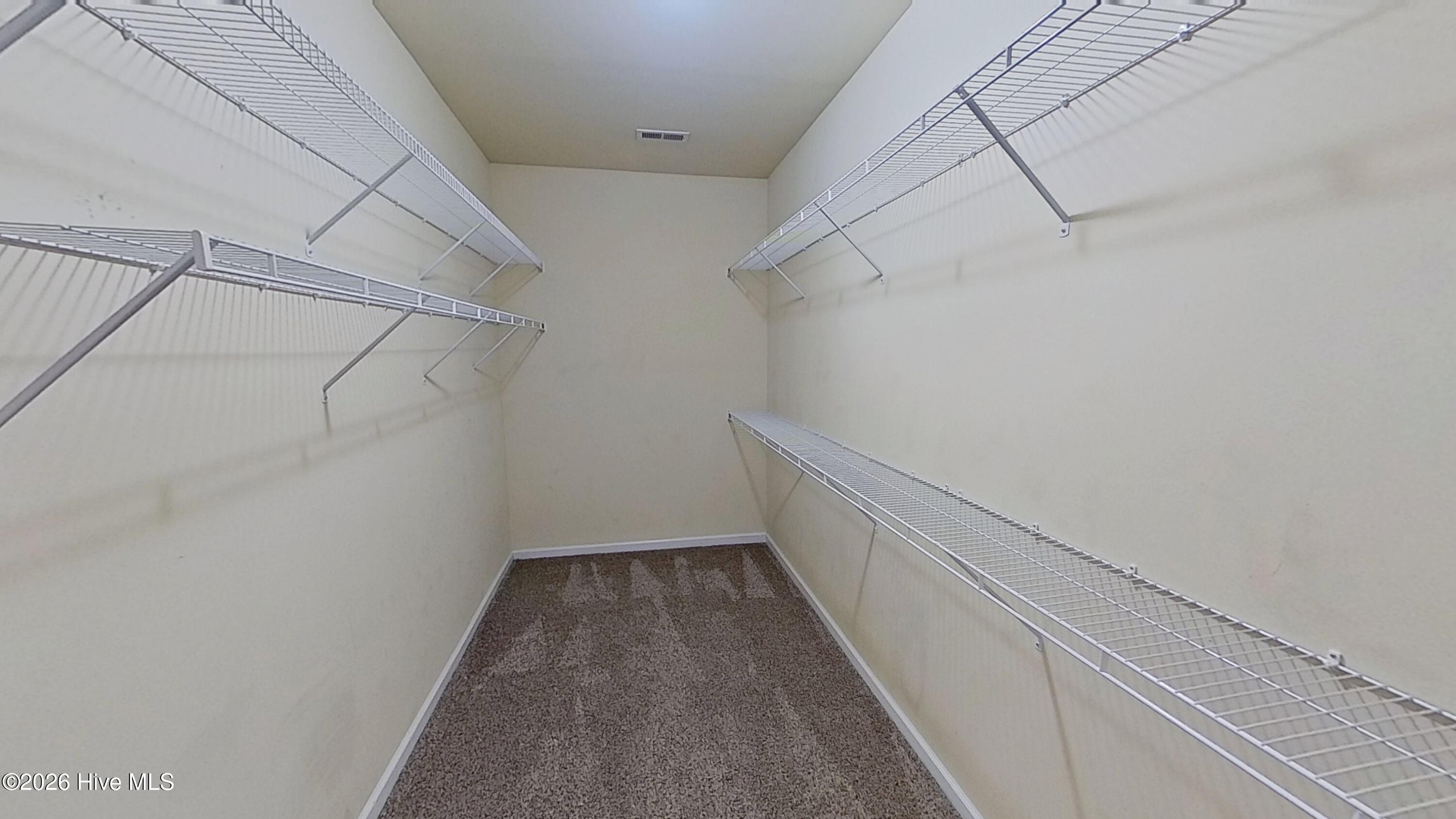 100554824 | Photo 14