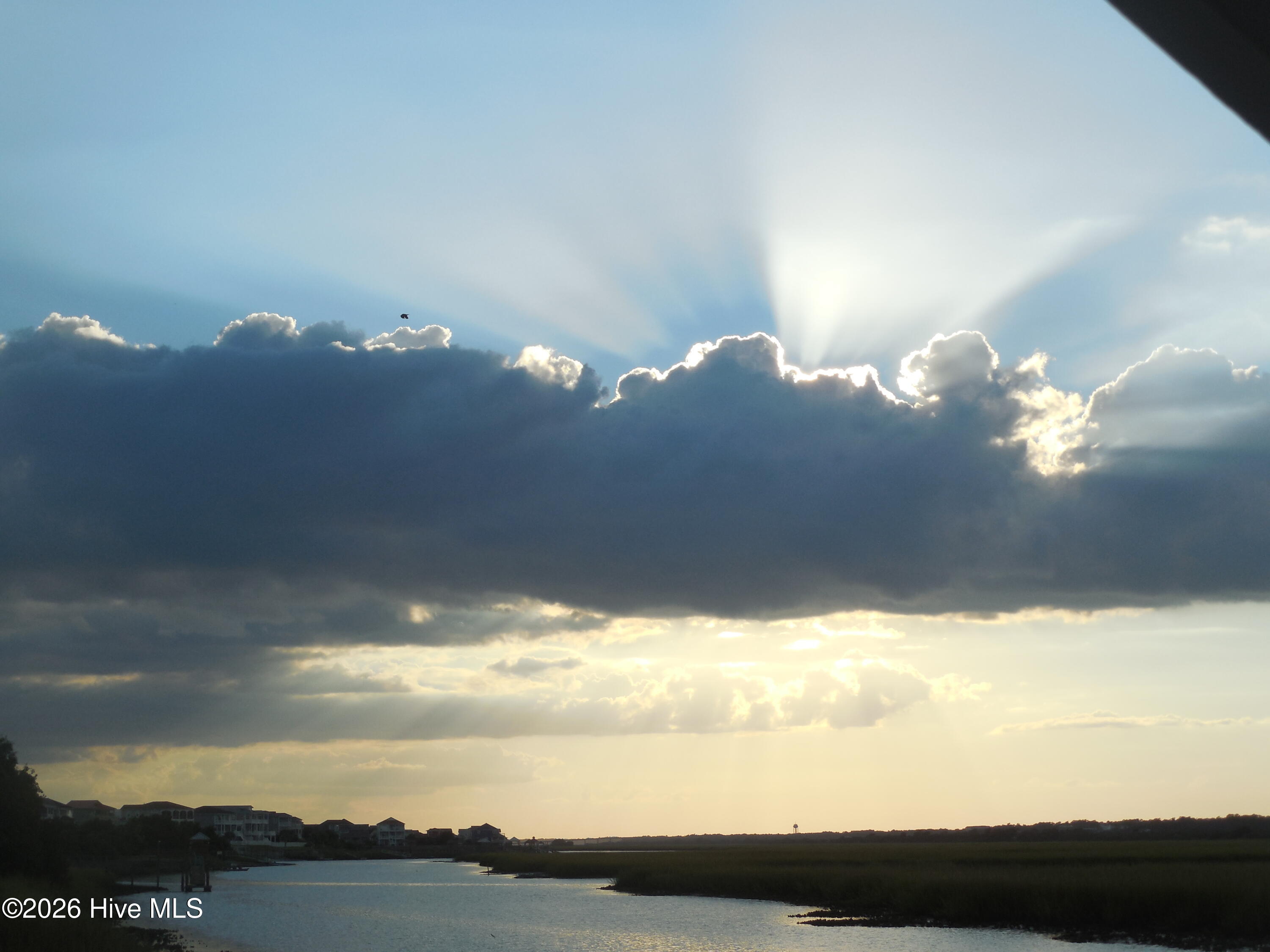 100564948 | Photo 72