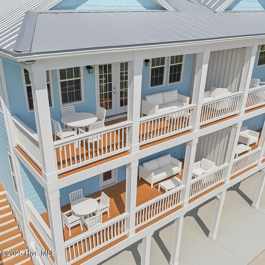 100535479 | Photo 32