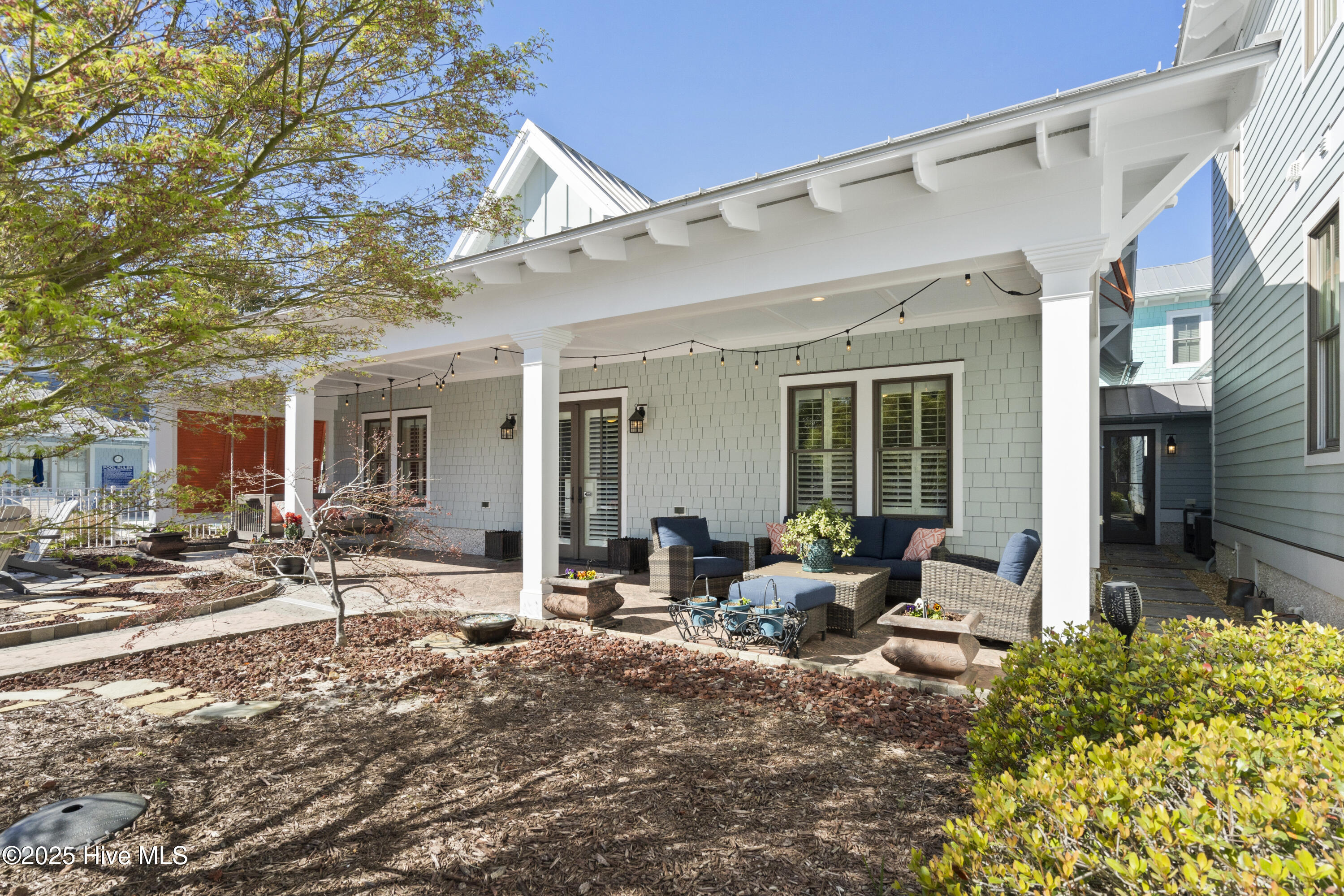 100498817 | Photo 80