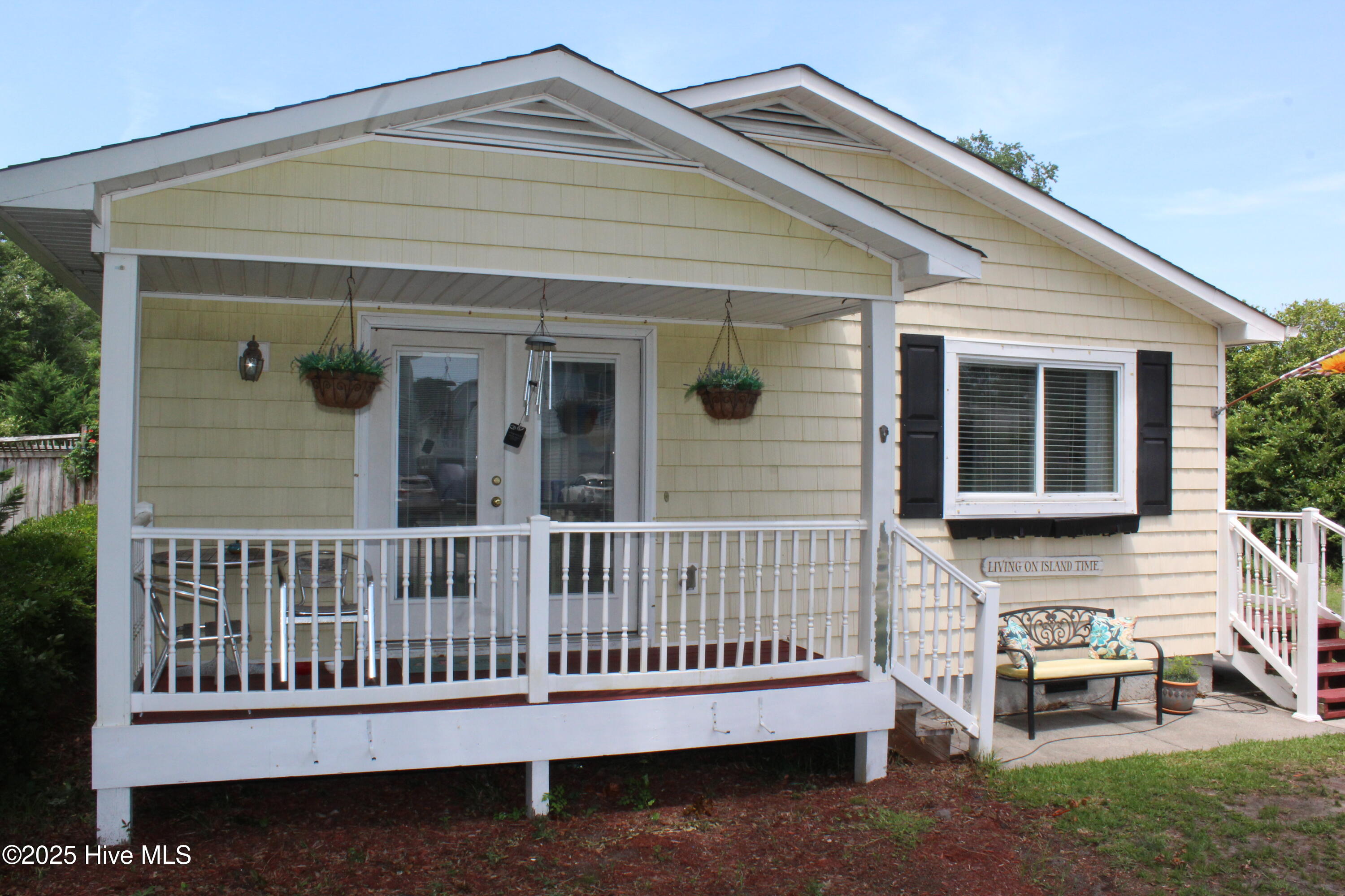 504 Greenville Avenue, Carolina Beach, NC 28428 – photo 3: IMG_9591