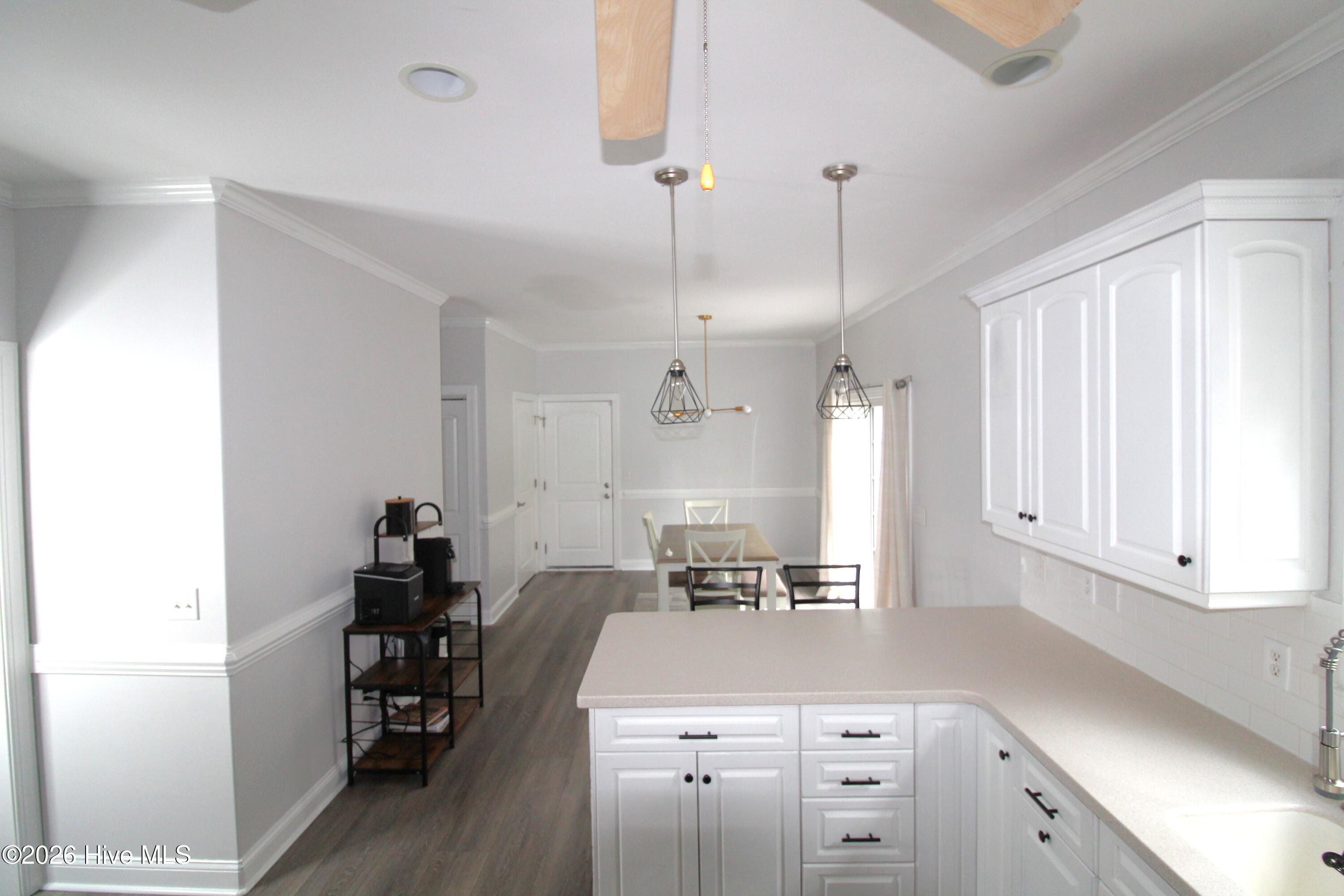 100538724 | Photo 13