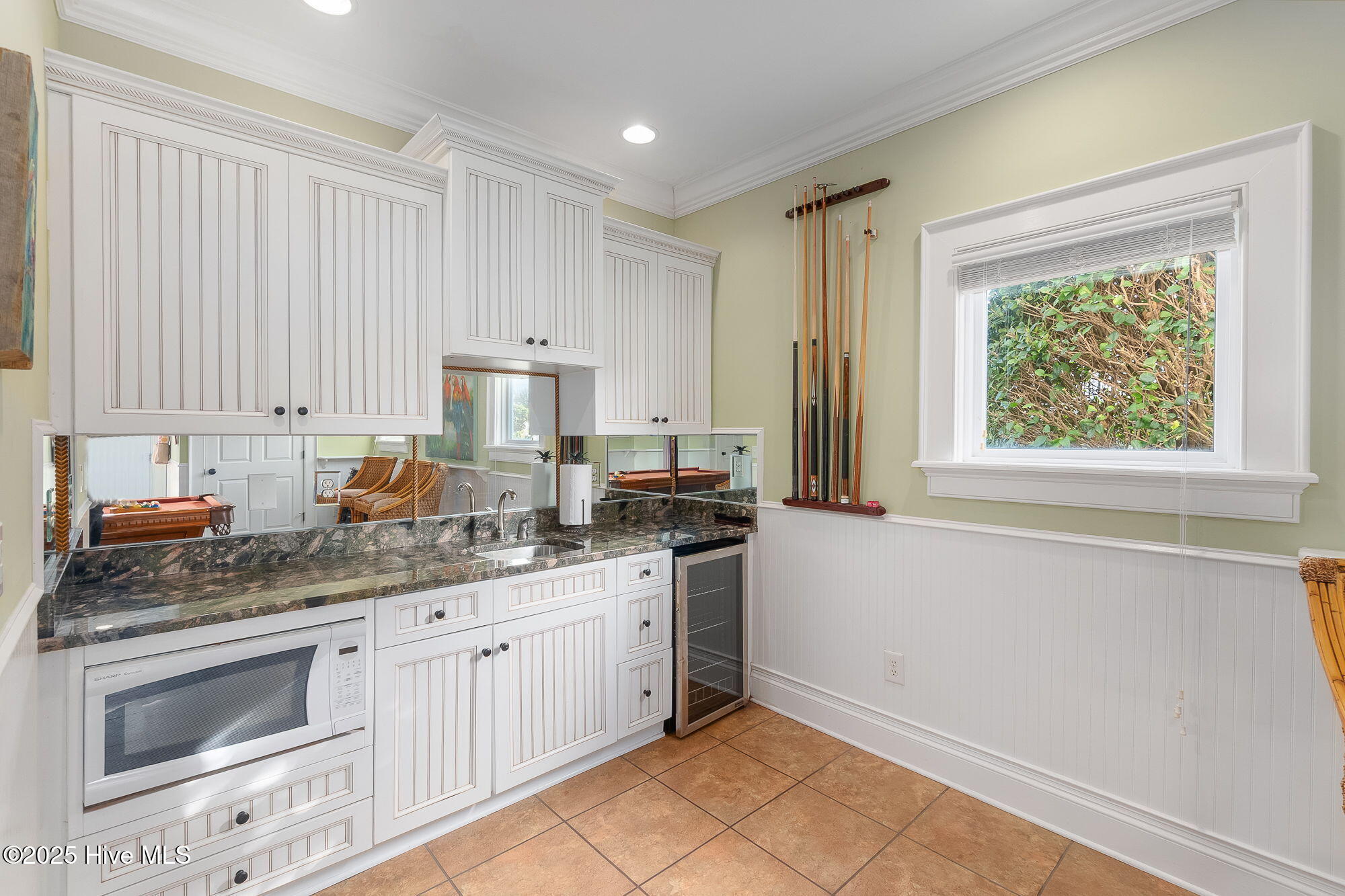 100536306 | Photo 25