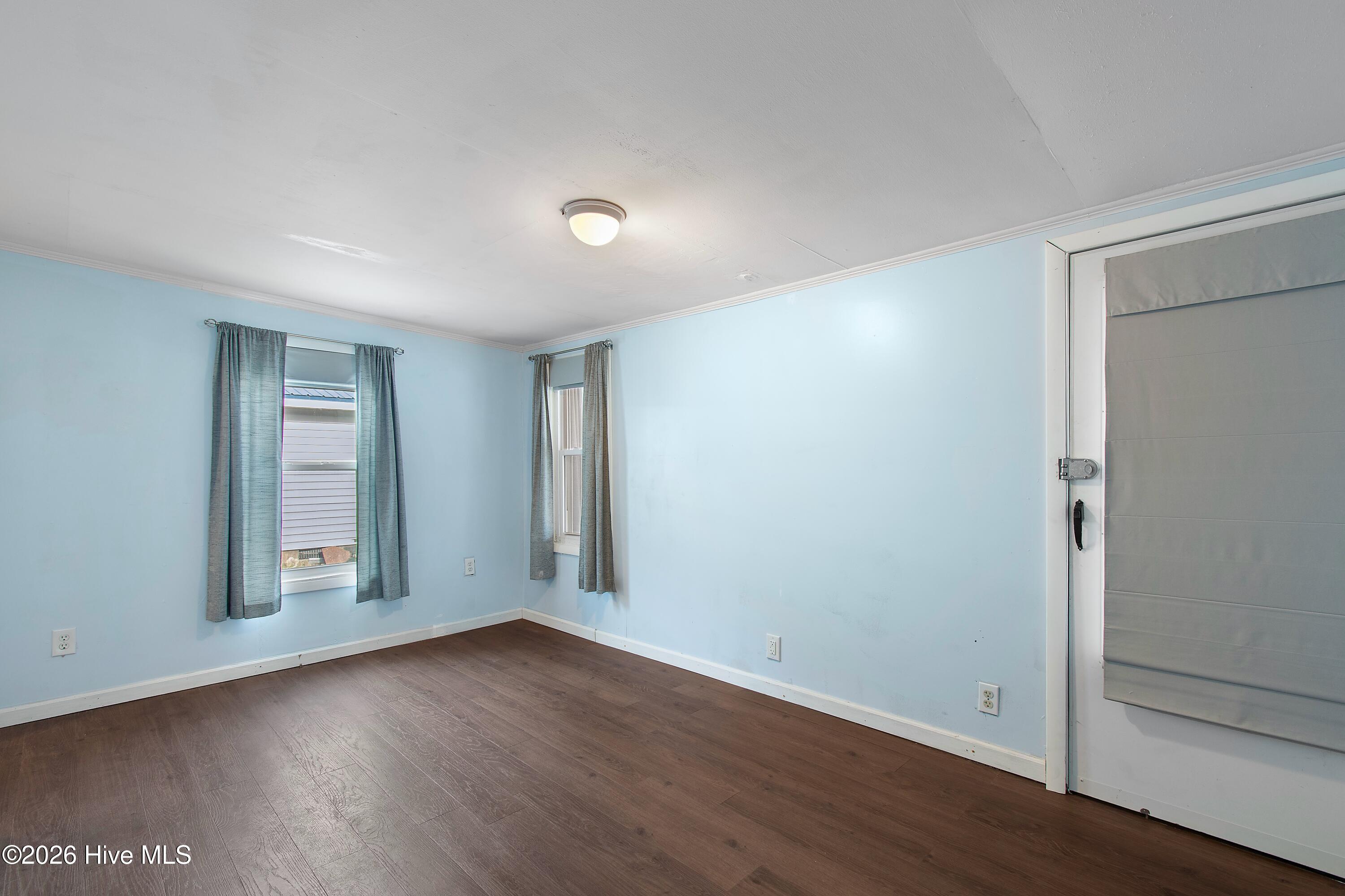 100560053 | Photo 23