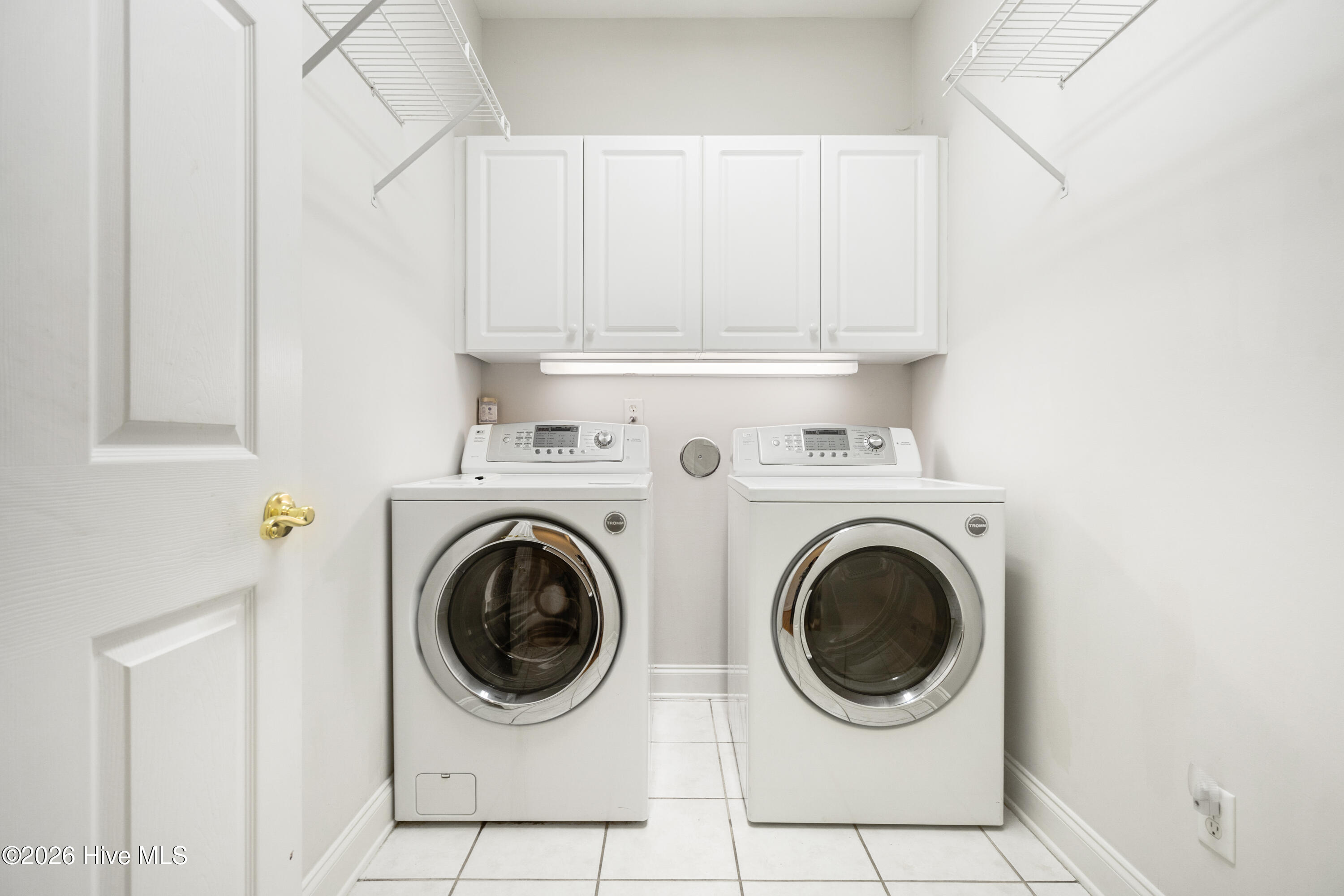 100550705 | Photo 28