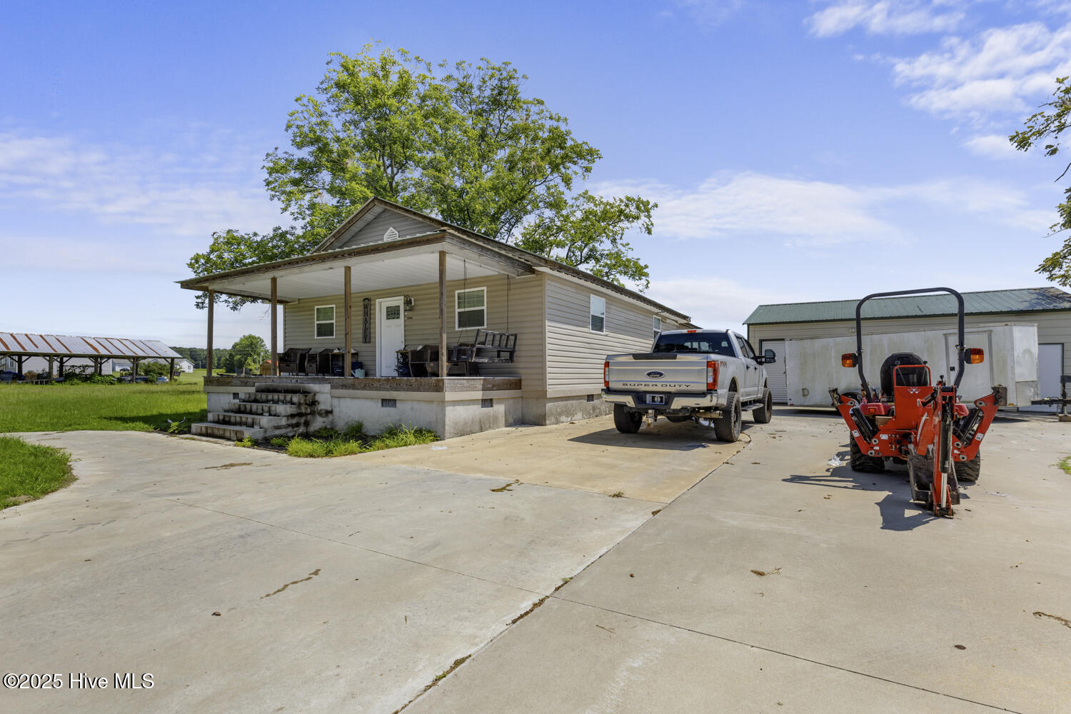 Homes for sale in Beulaville, NC | 596 Wagon Ford Rd, Beulaville, NC 28518 | MLS# 100527972
