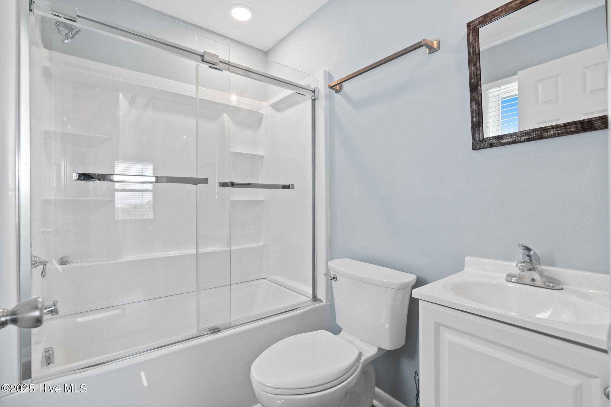 100517411 | Photo 18