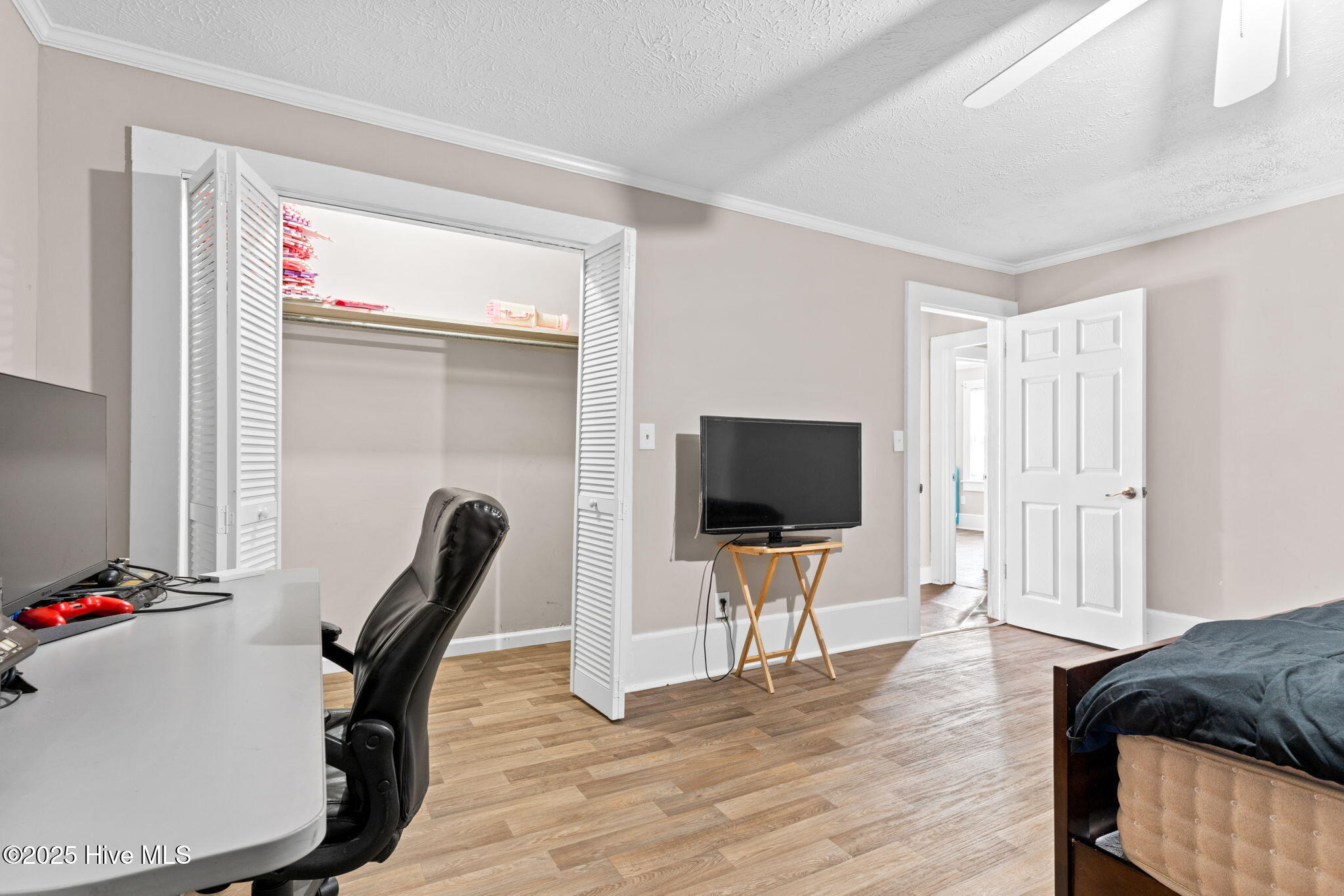 100527355 | Photo 29