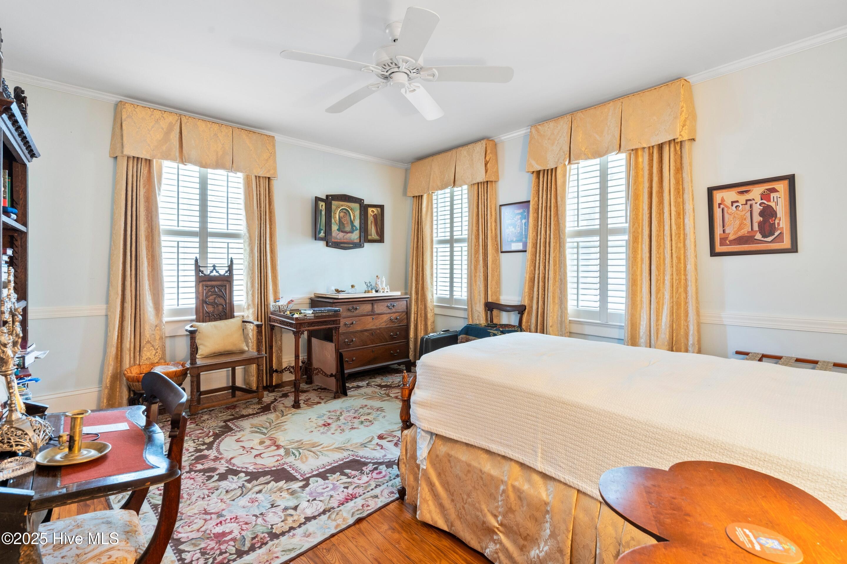 100553658 | Photo 39