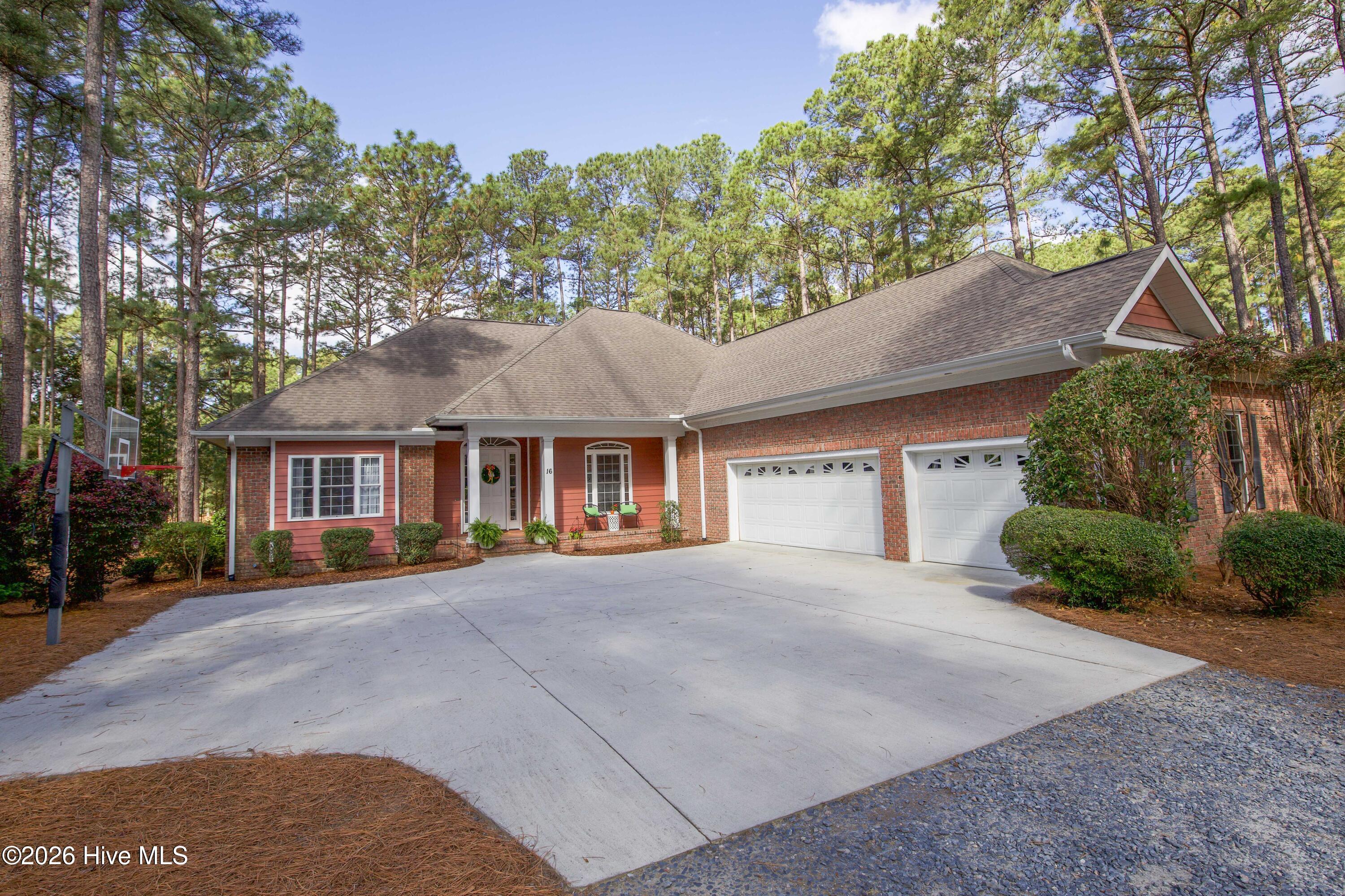 16 Montrose Ct-7