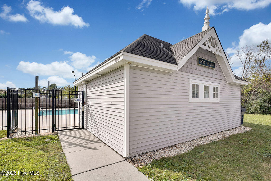 100550832 | Photo 43