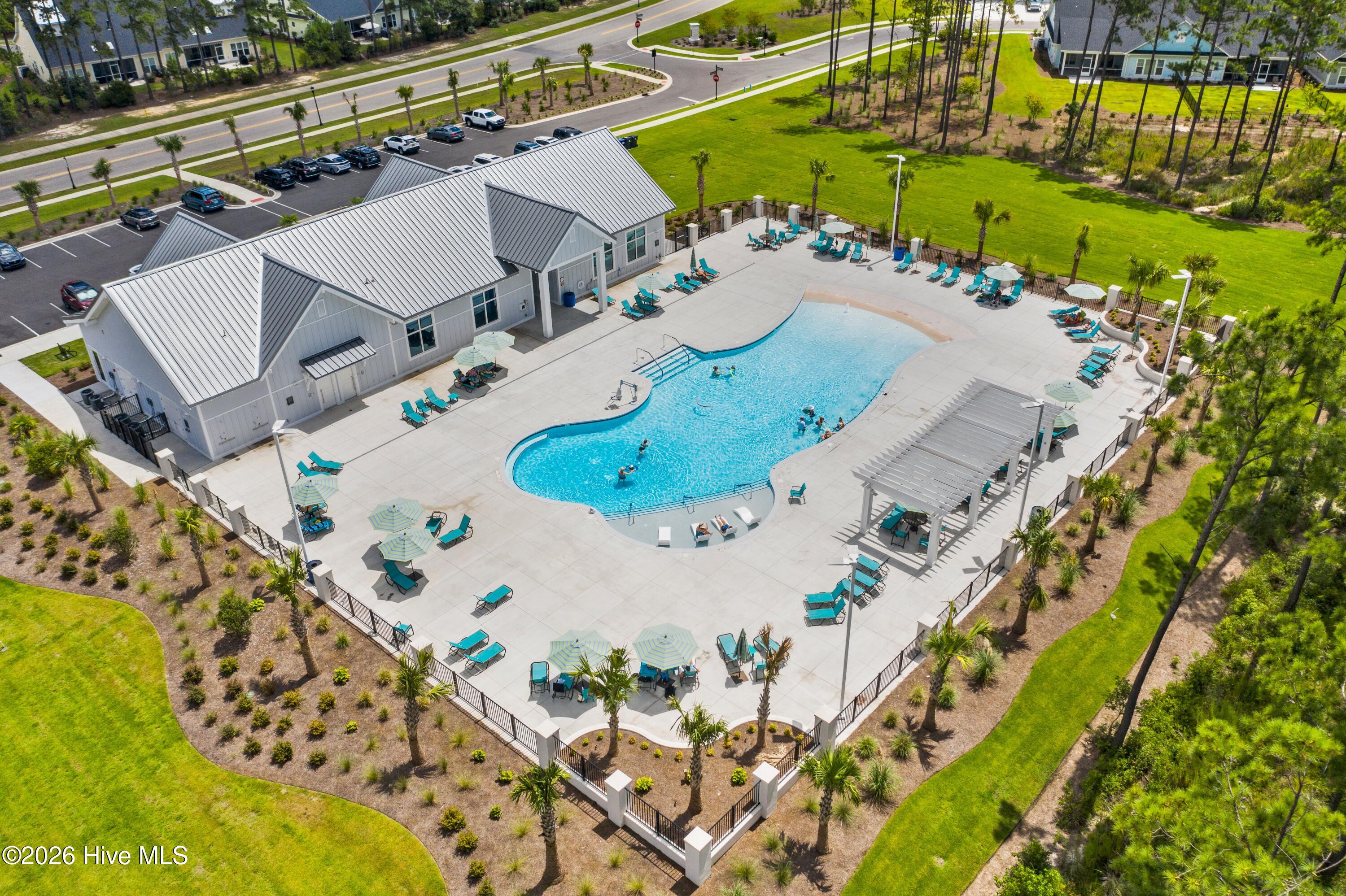 100564215 | Photo 78