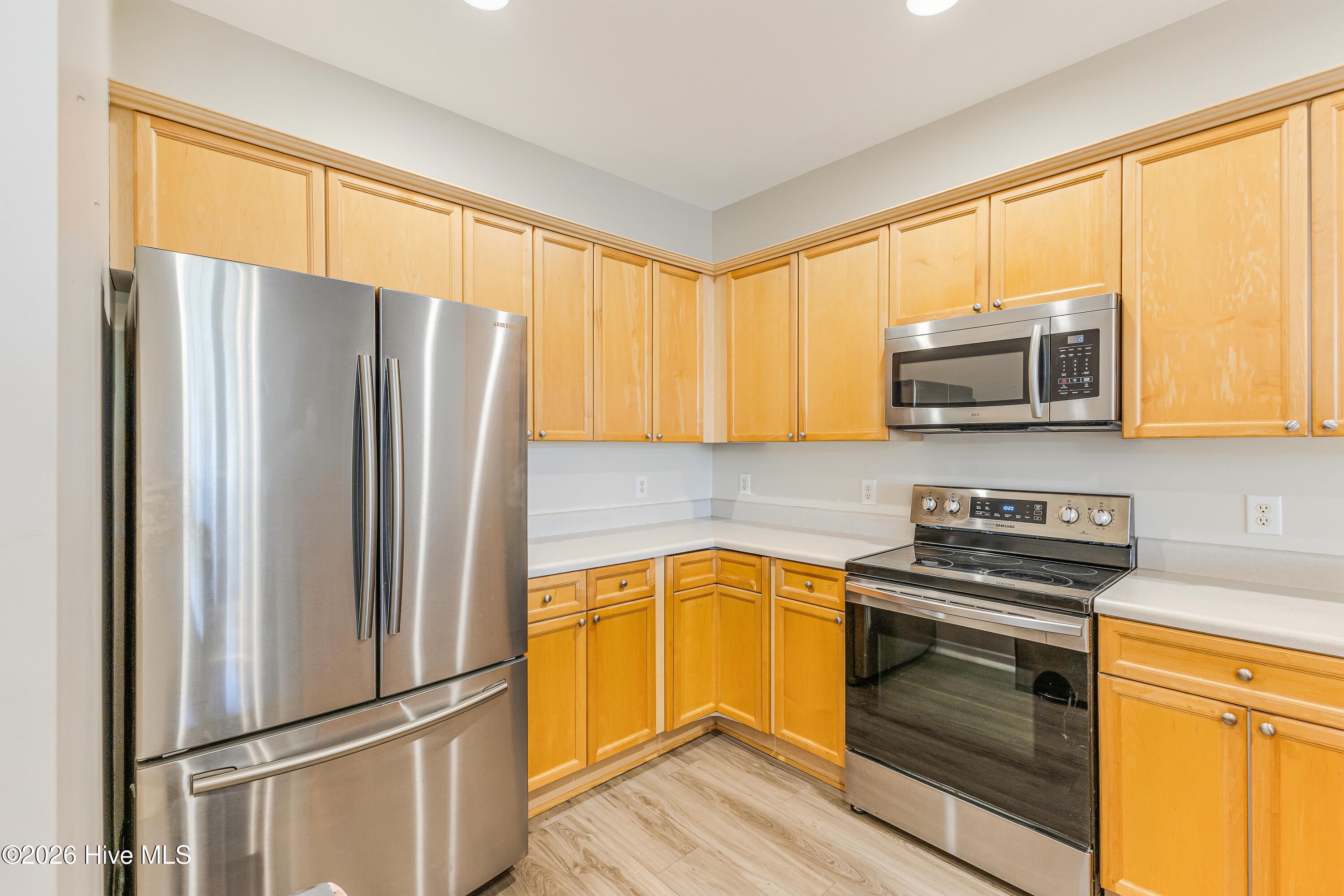 100537070 | Photo 17