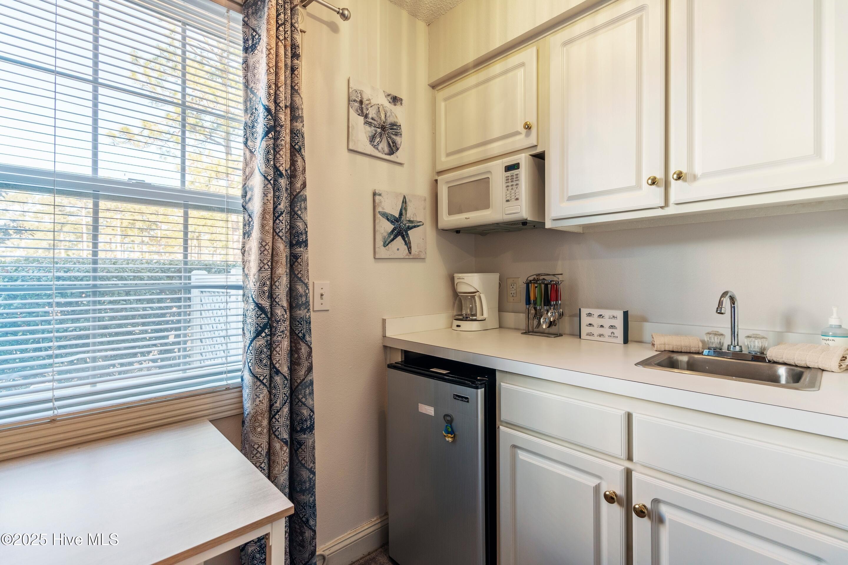 100546998 | Photo 35