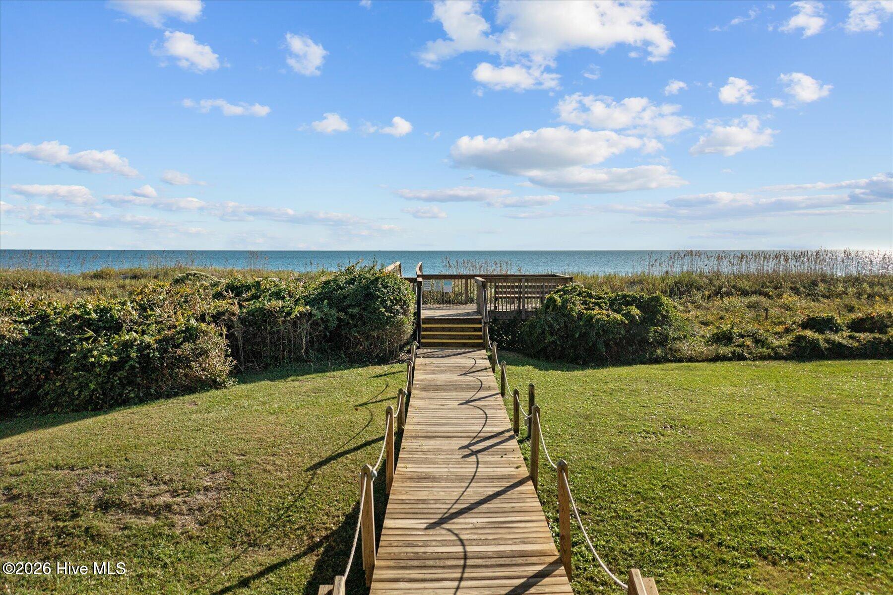 100564383 | Photo 64