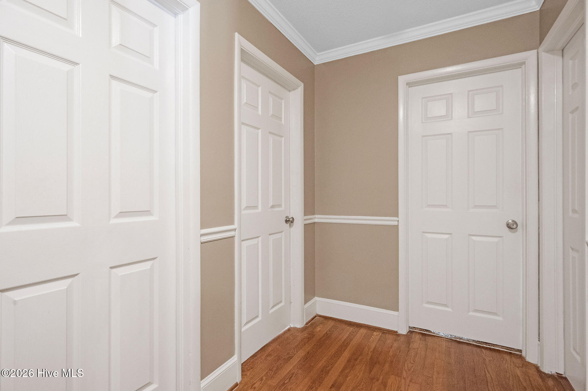 100565785 | Photo 20