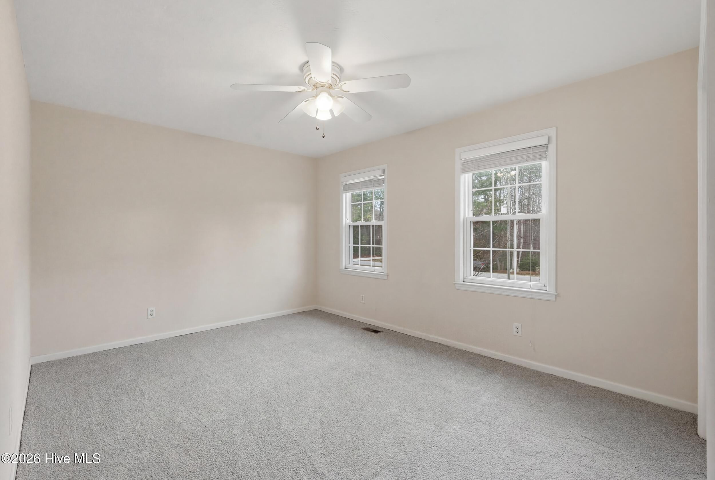 100559462 | Photo 30