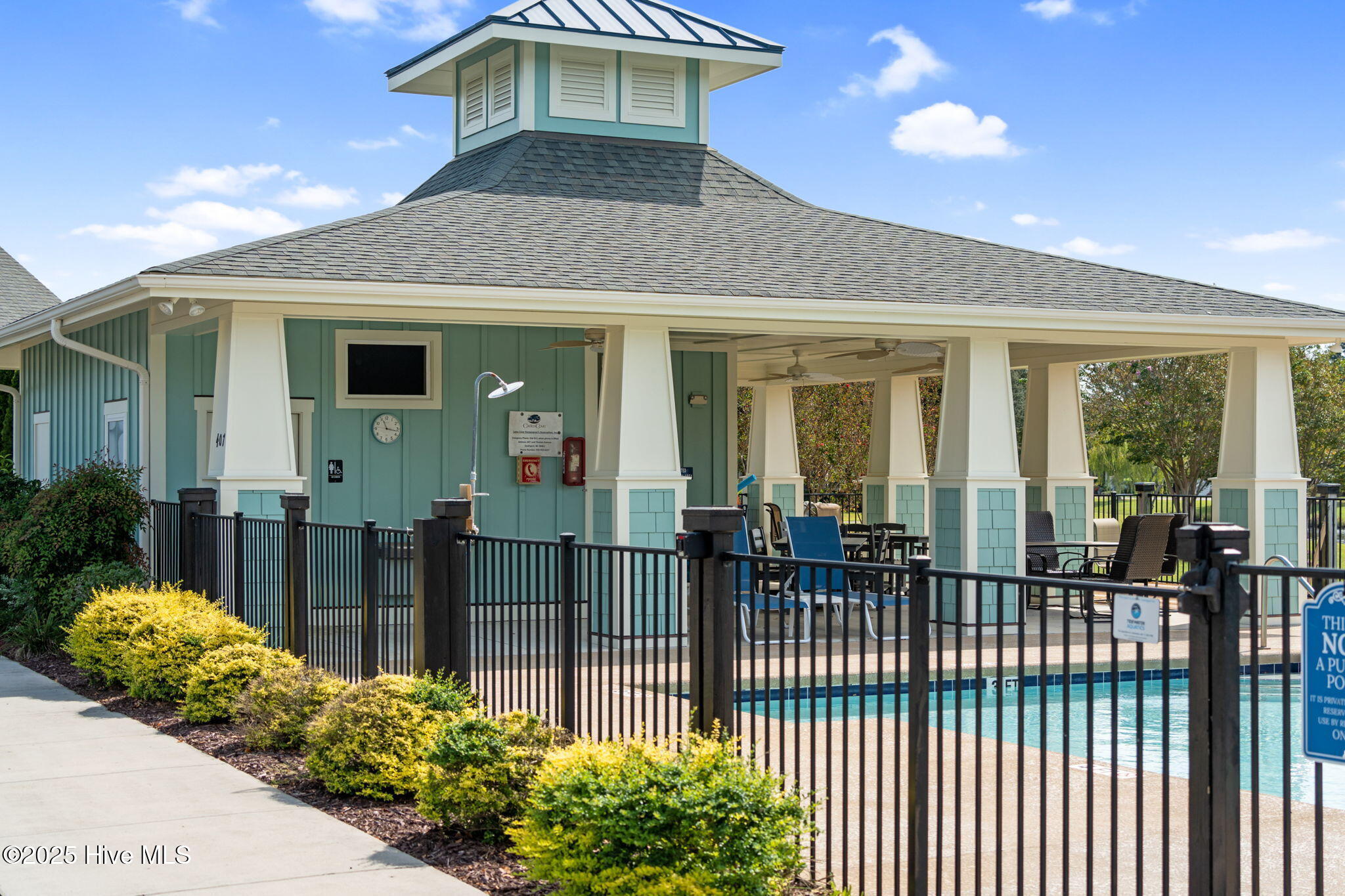 100541992 | Photo 80