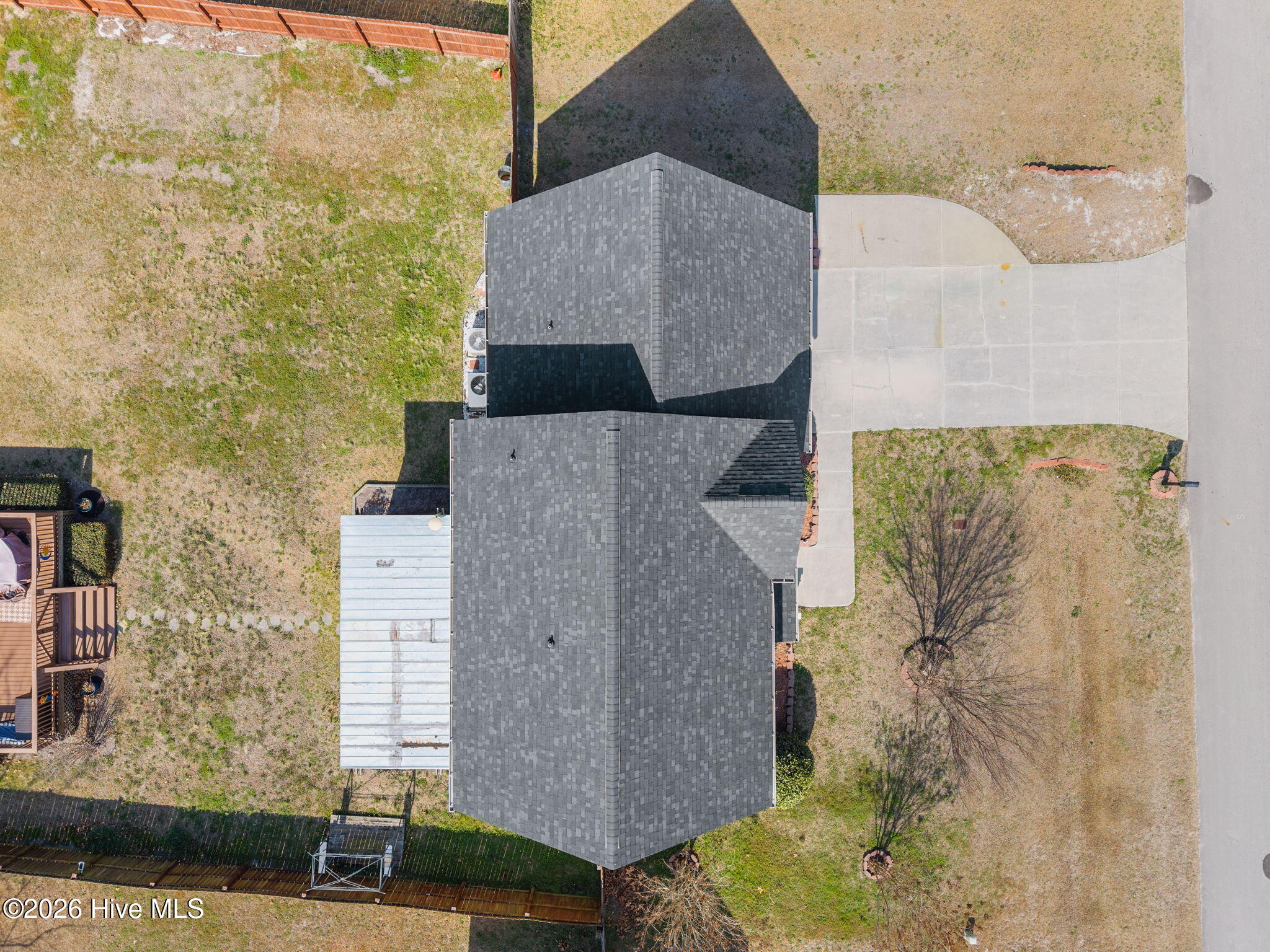 100558260 | Photo 54